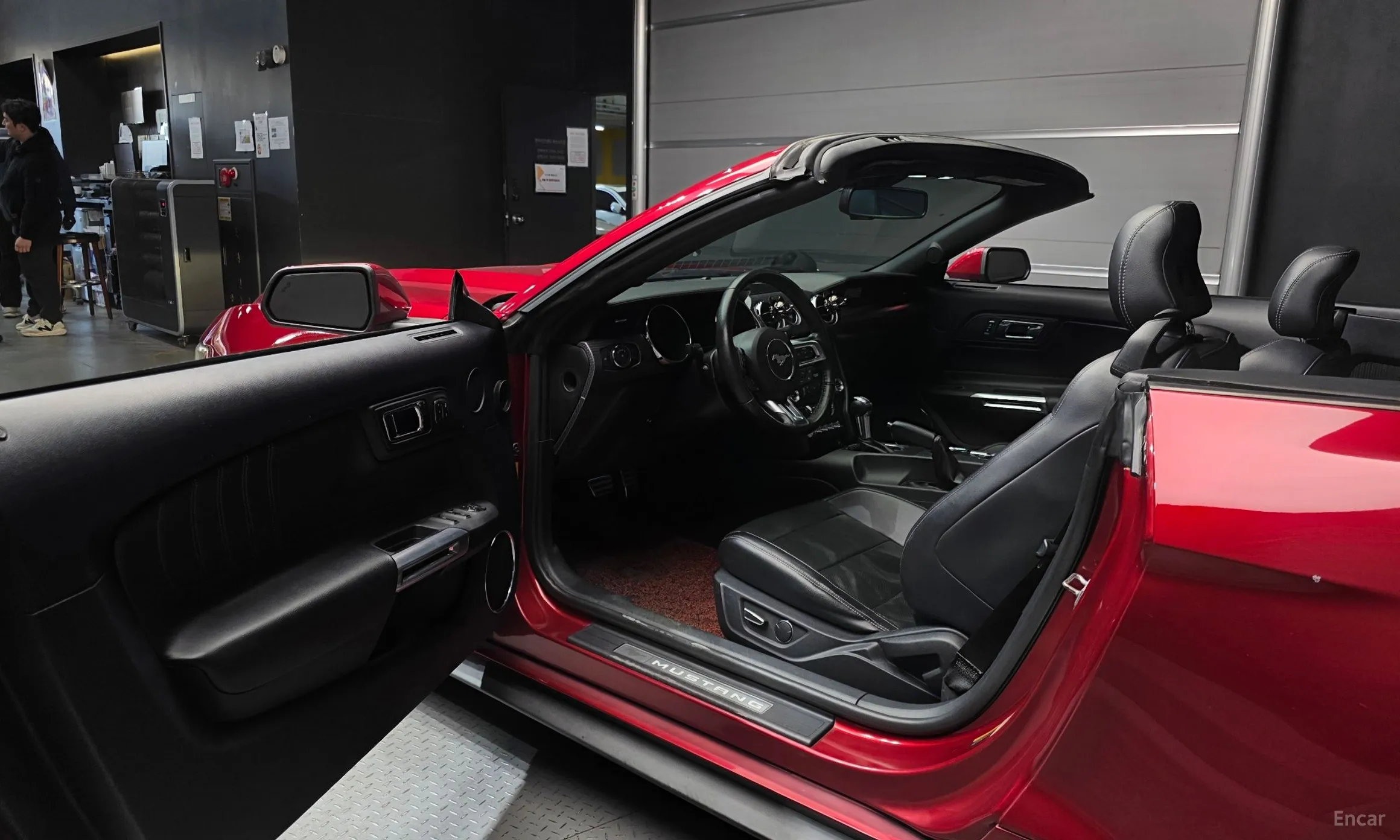 Ford Mustang превью 11