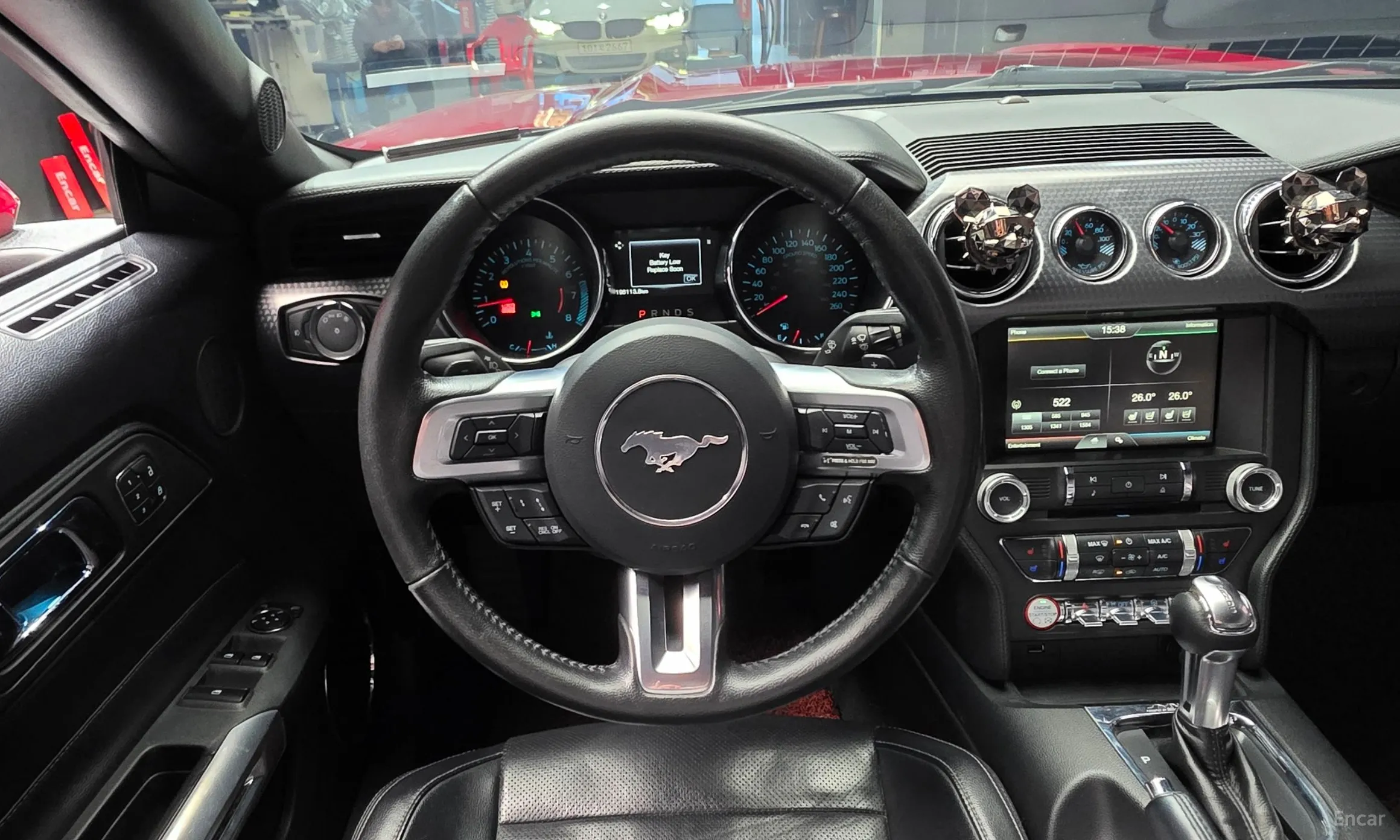 Ford Mustang превью 13