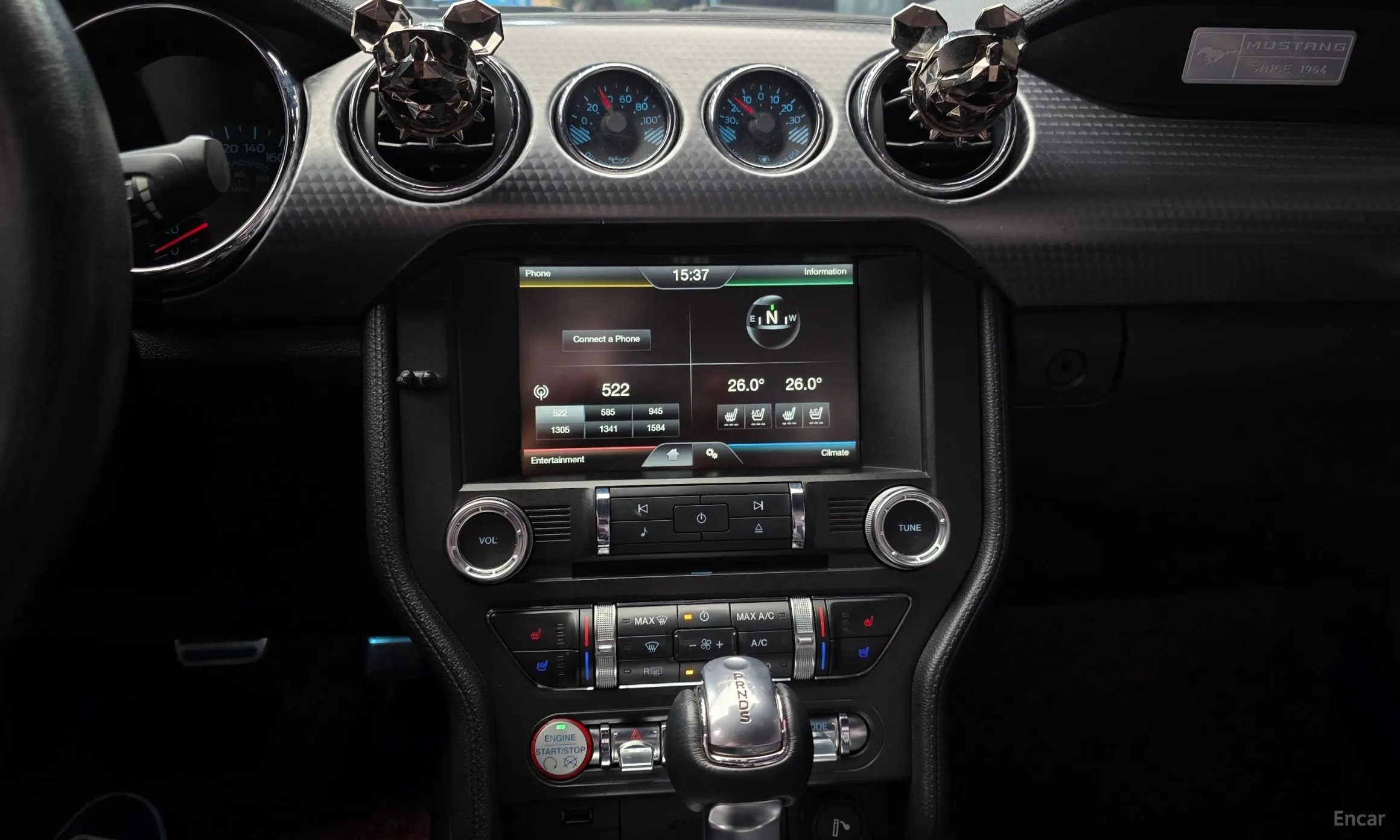 Ford Mustang превью 14