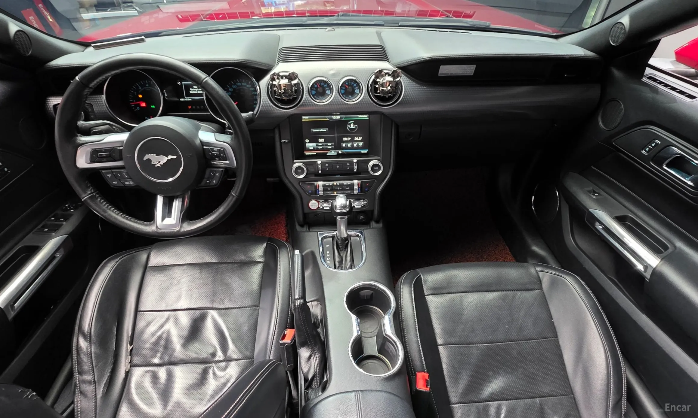 Ford Mustang превью 7