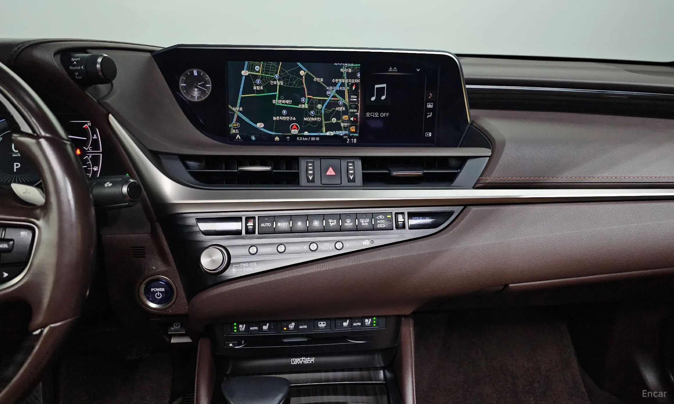 Lexus ES300h 7th Generation превью 14