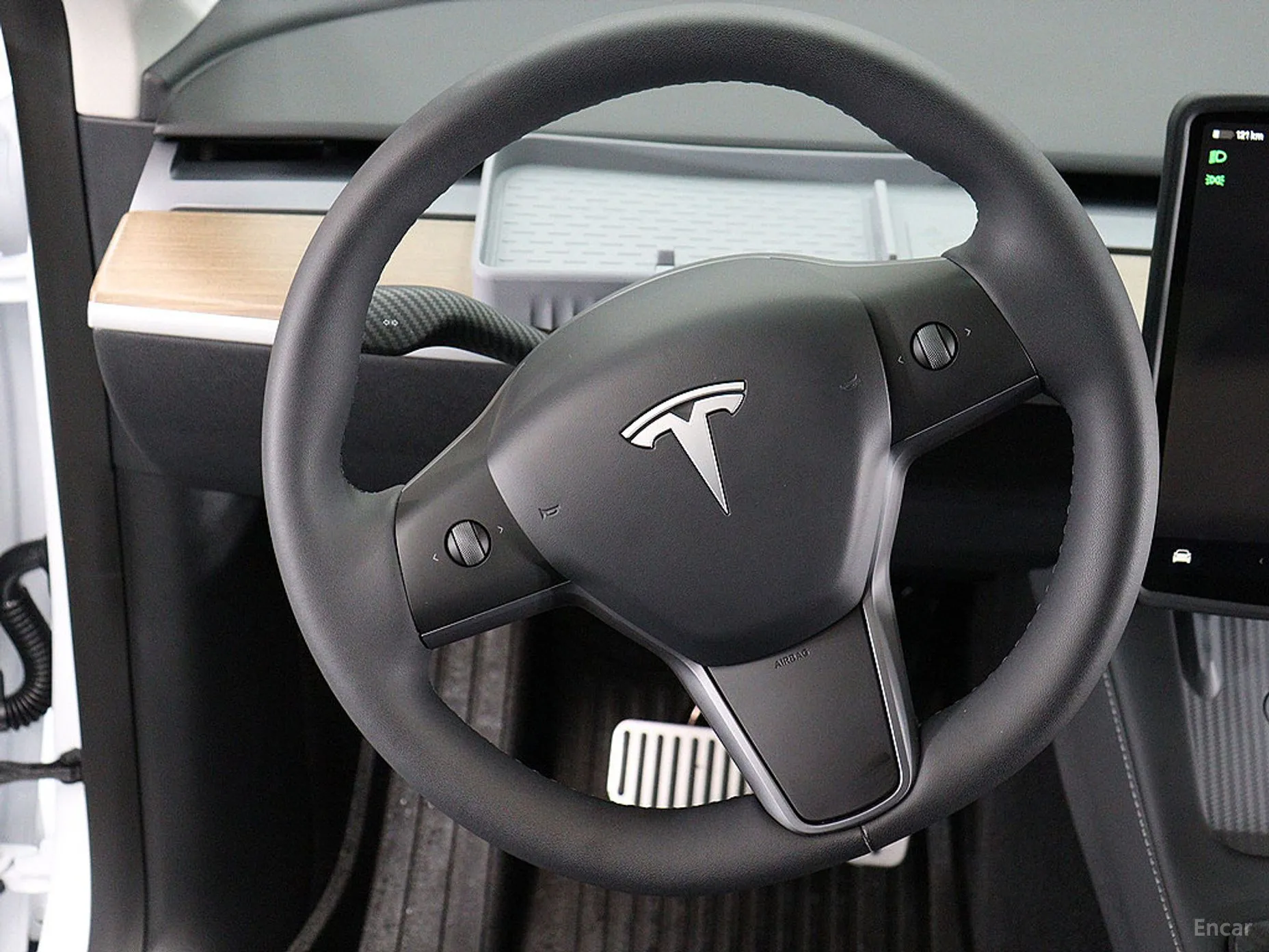 Tesla Model Y превью 11