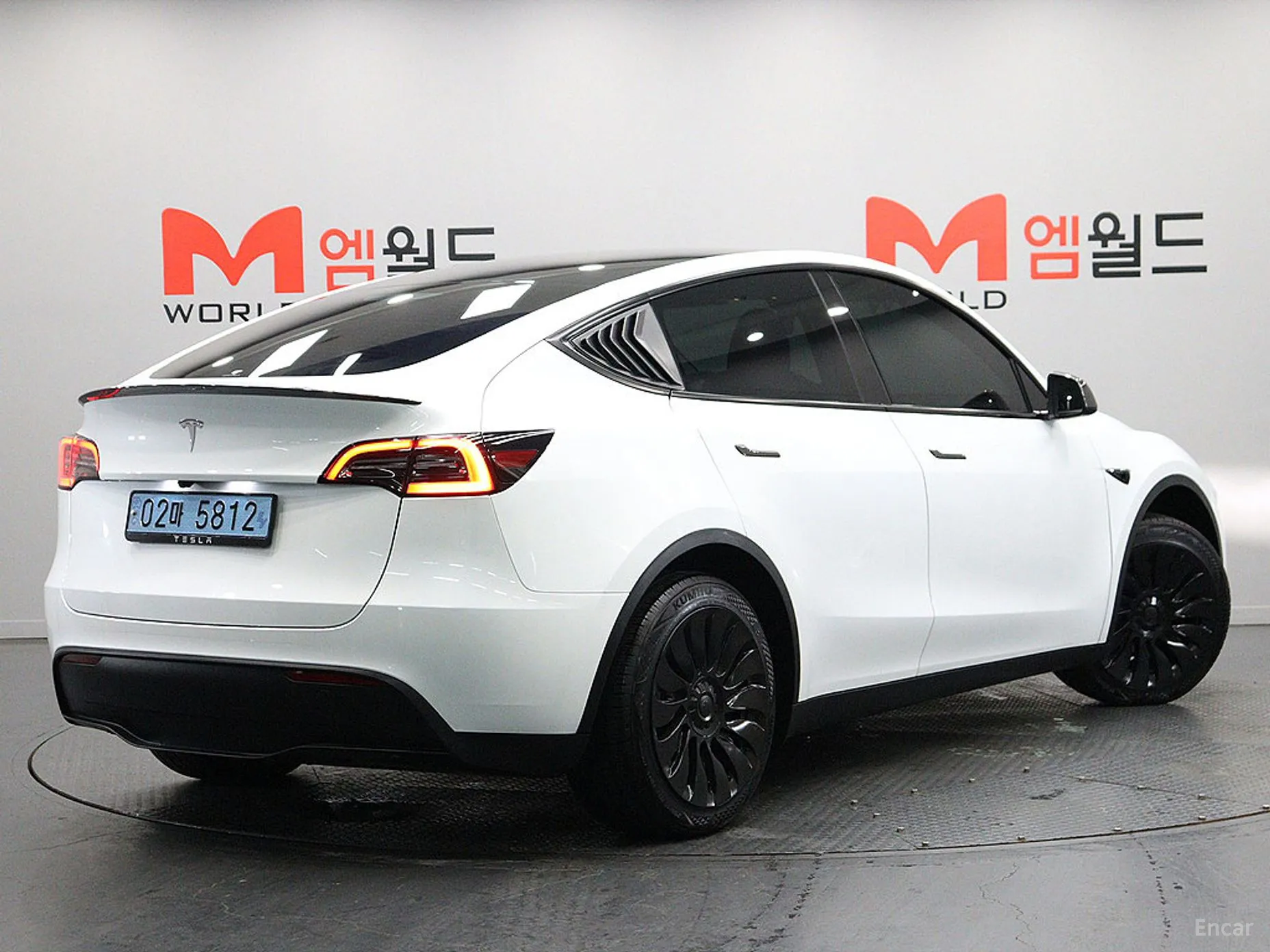 Tesla Model Y превью 3