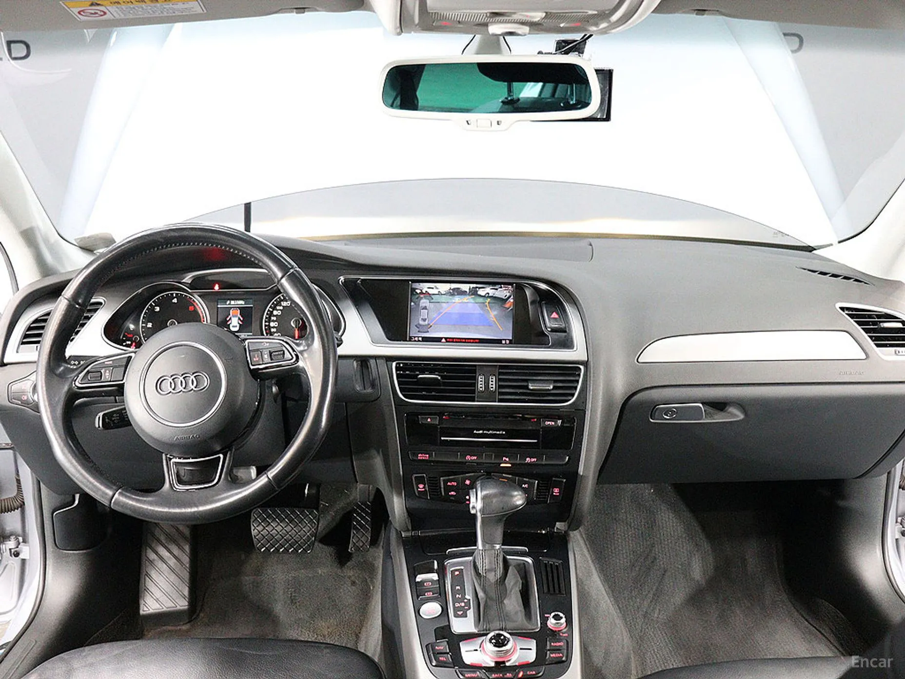 Audi New A4 превью 15