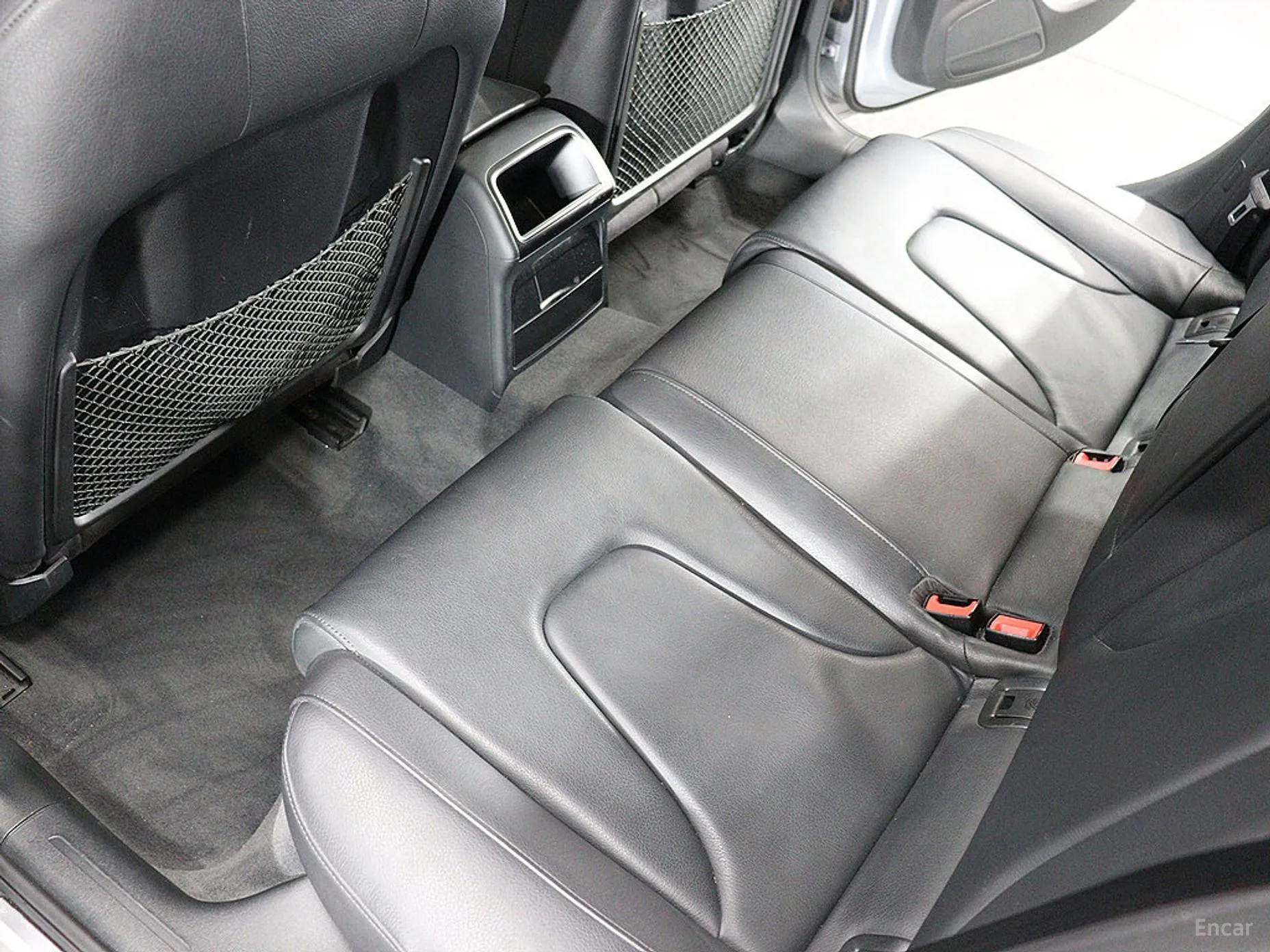 Audi New A4 превью 17