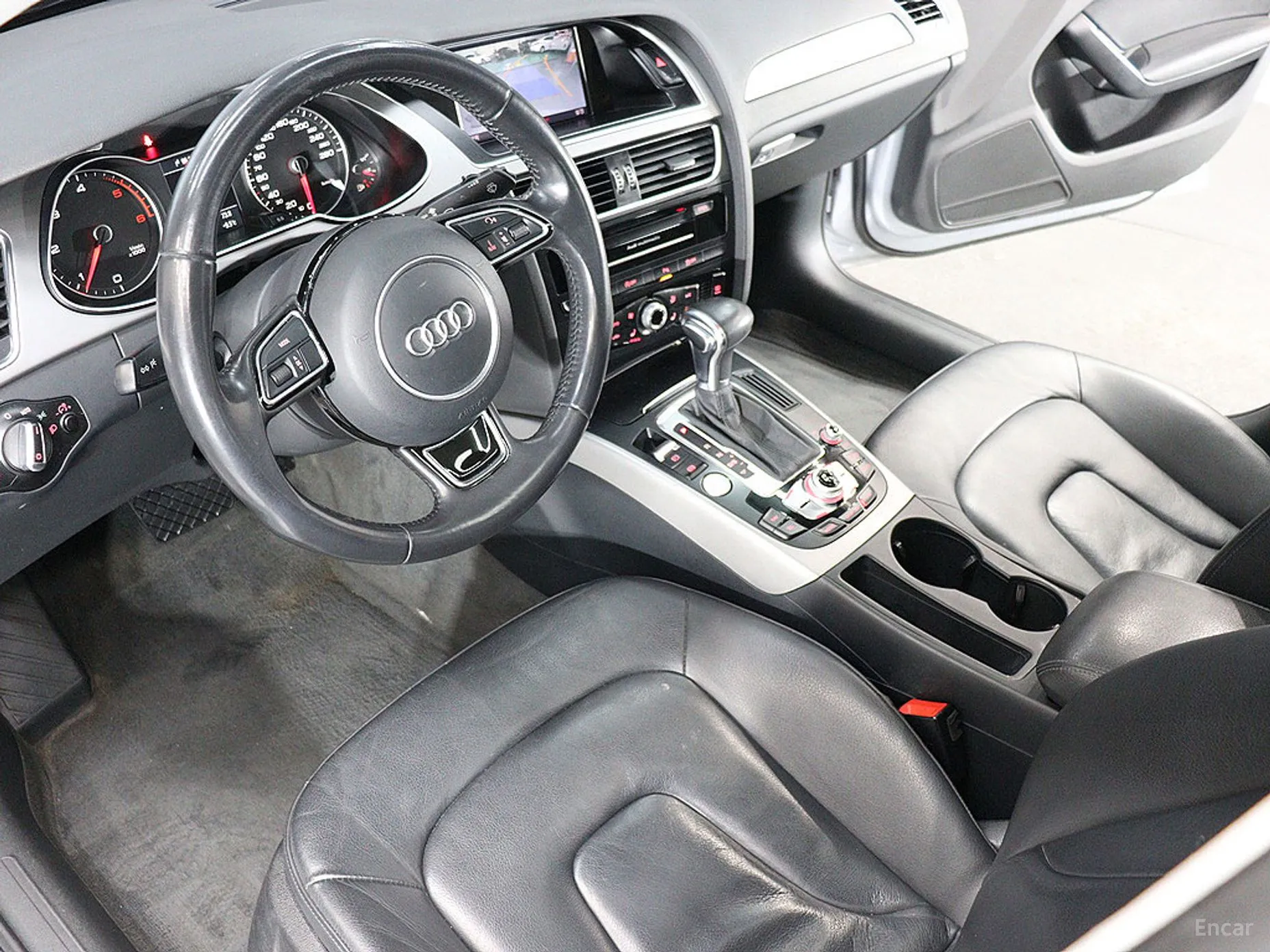 Audi New A4 превью 18