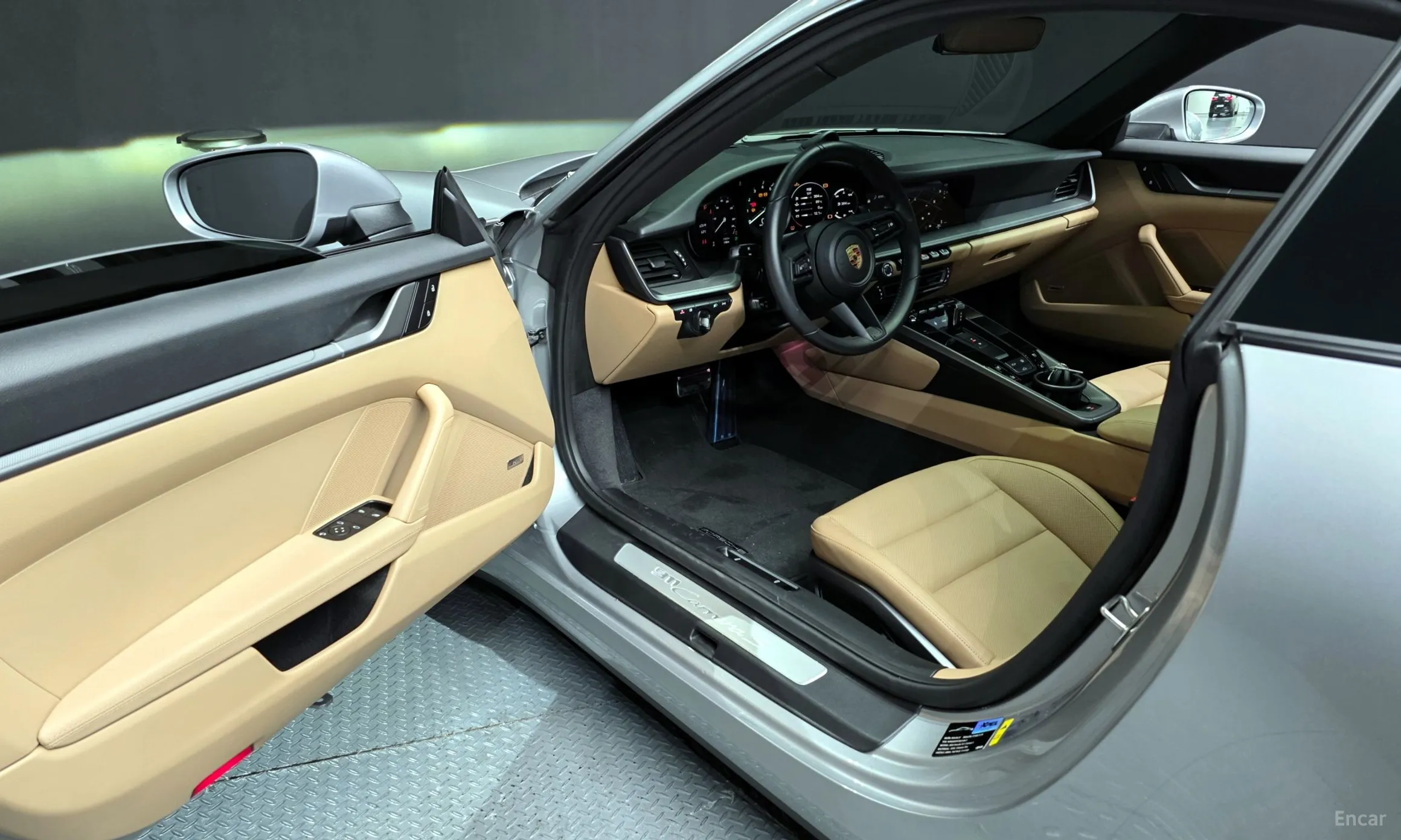 Porsche 911 (992) превью 10