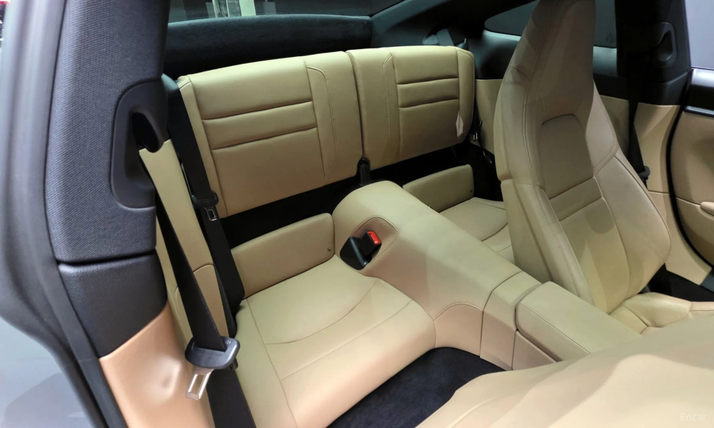 Porsche 911 (992) превью 12