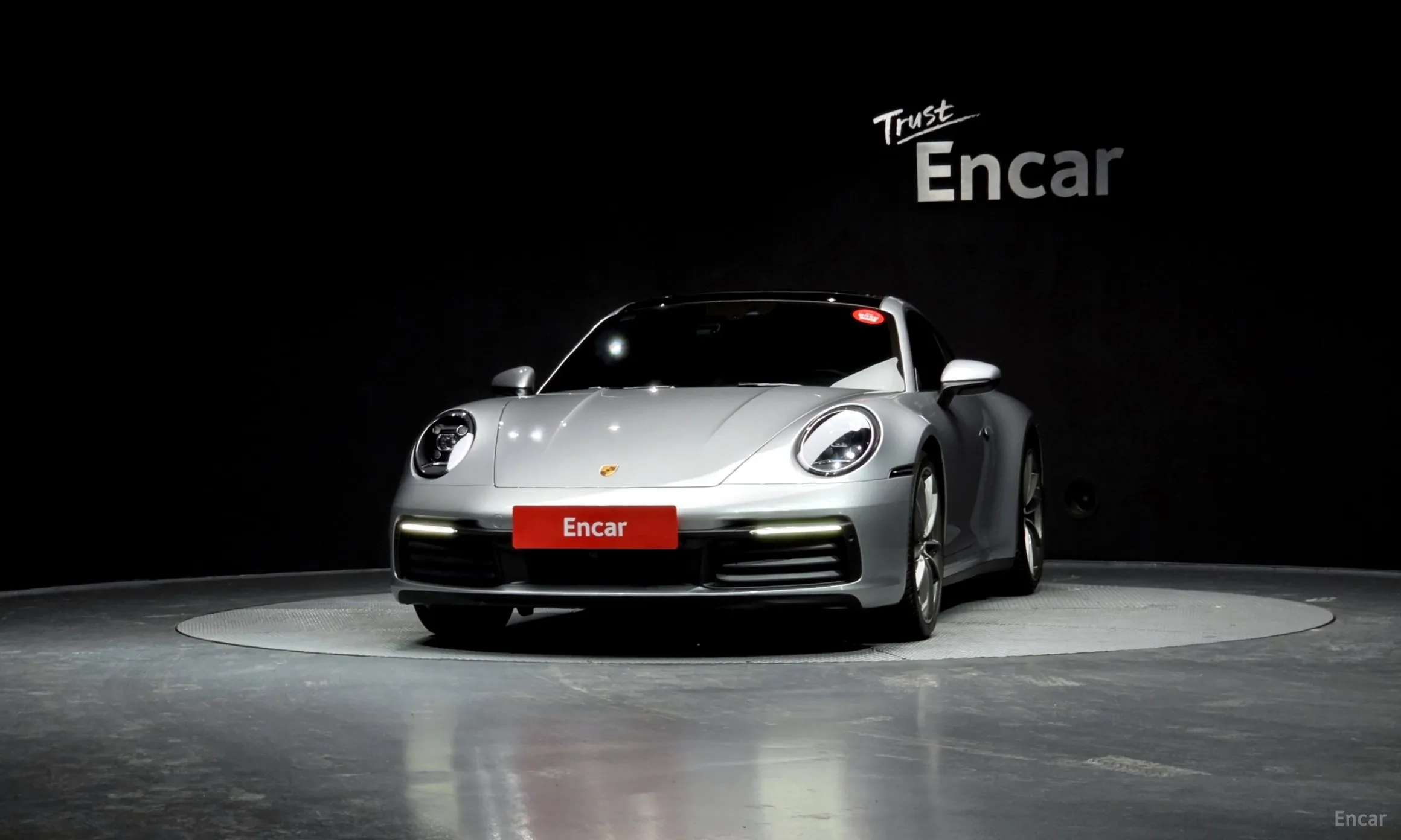 Porsche 911 (992) превью 3