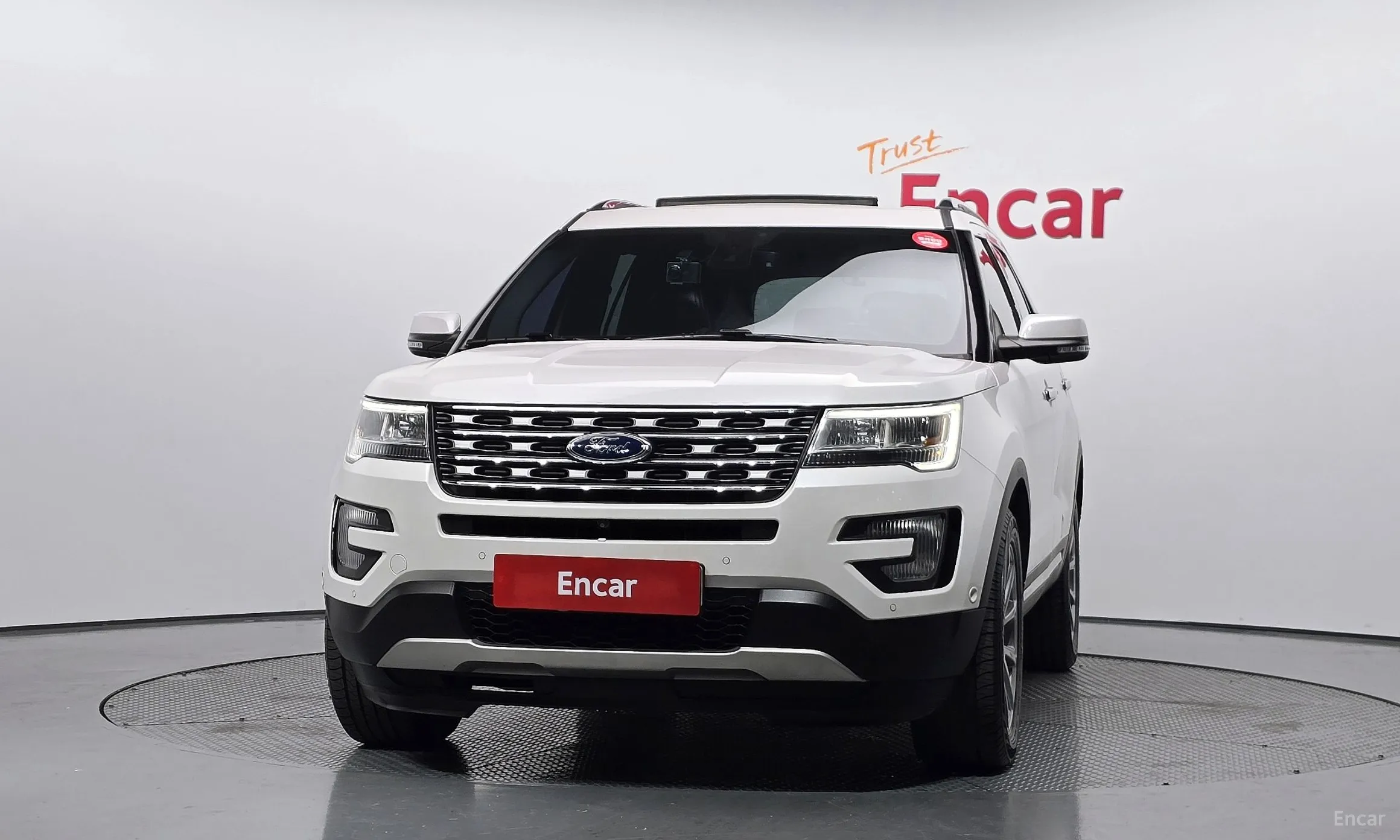 Ford Explorer превью 3