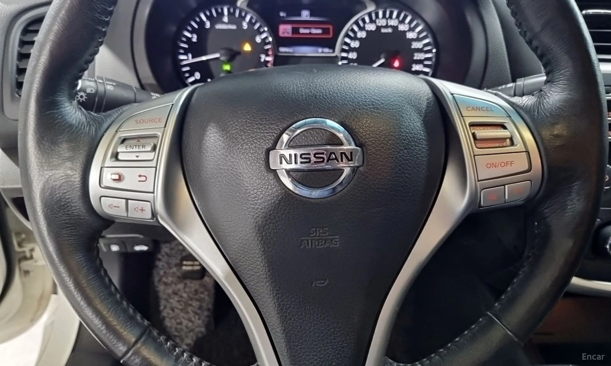 Nissan Altima превью 18