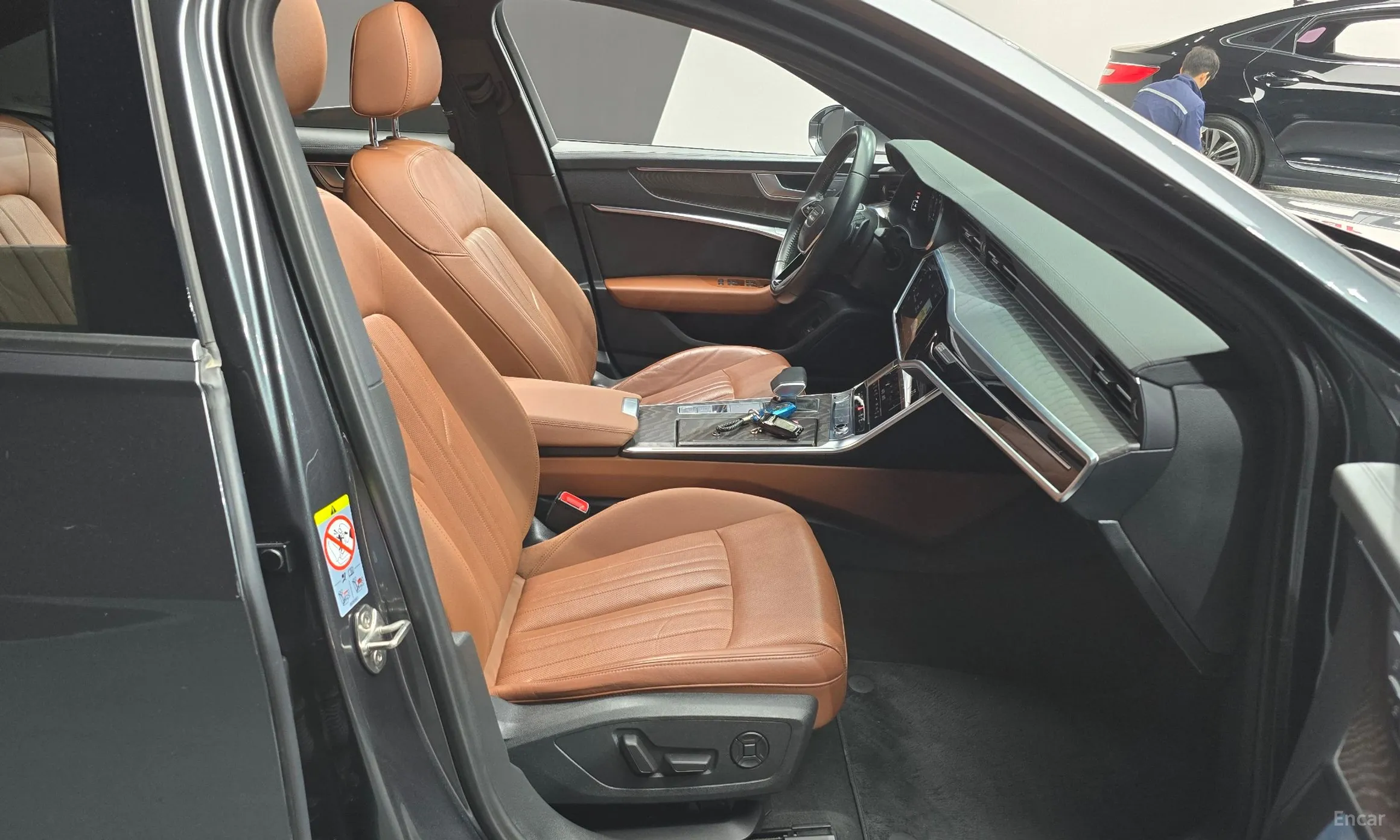 Audi A6 (C8) превью 10