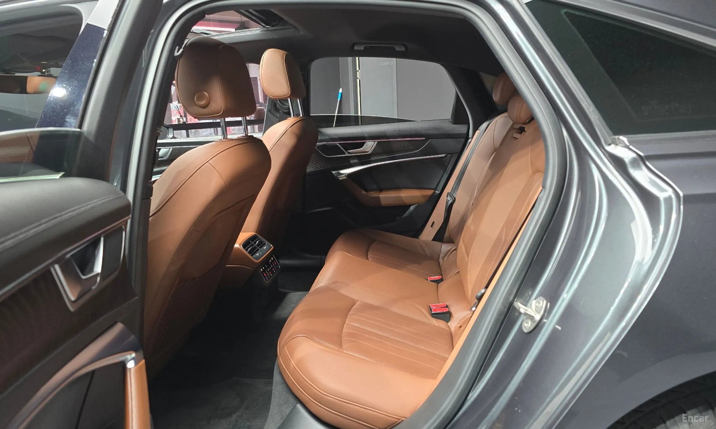 Audi A6 (C8) превью 12