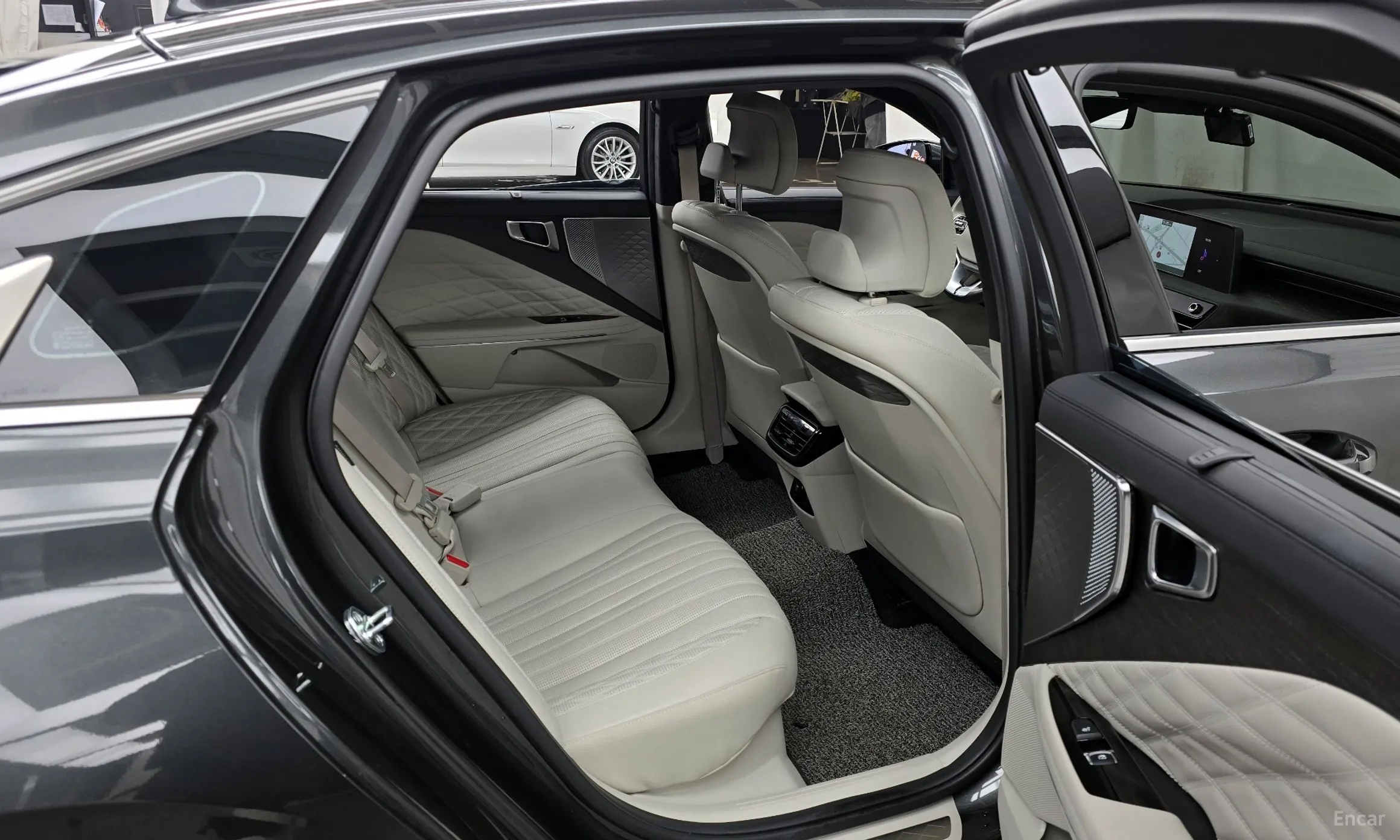 Kia K8 Hybrid превью 12