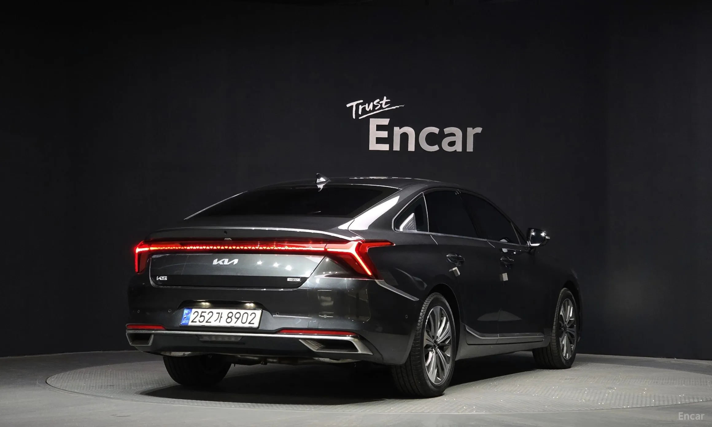 Kia K8 Hybrid