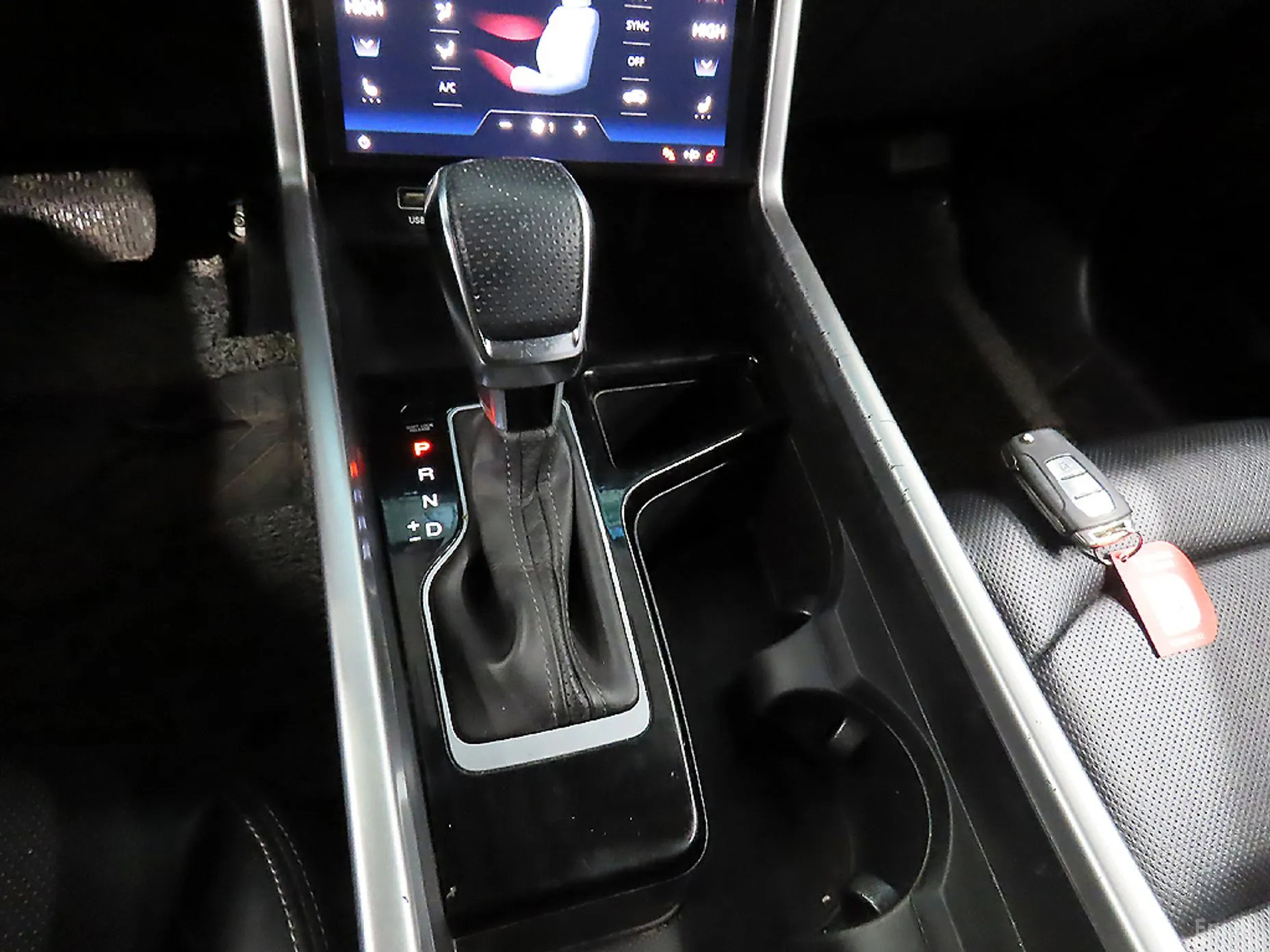 KG Mobility (SsangYong) Torres превью 9
