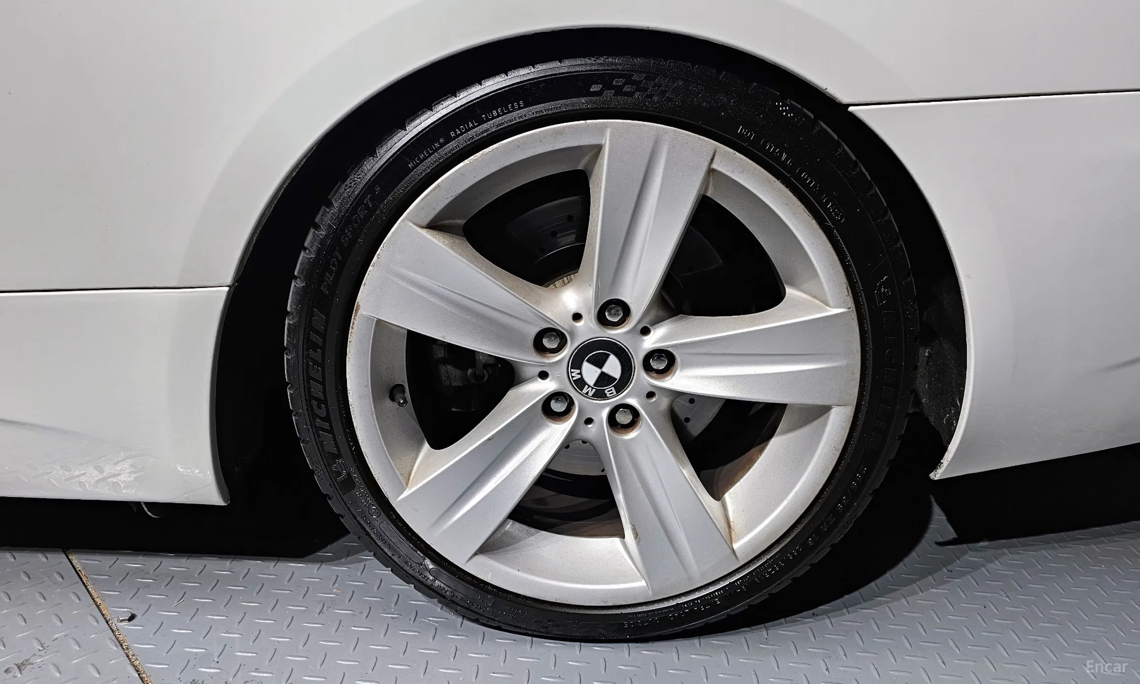 BMW 3 Series (E90) превью 5