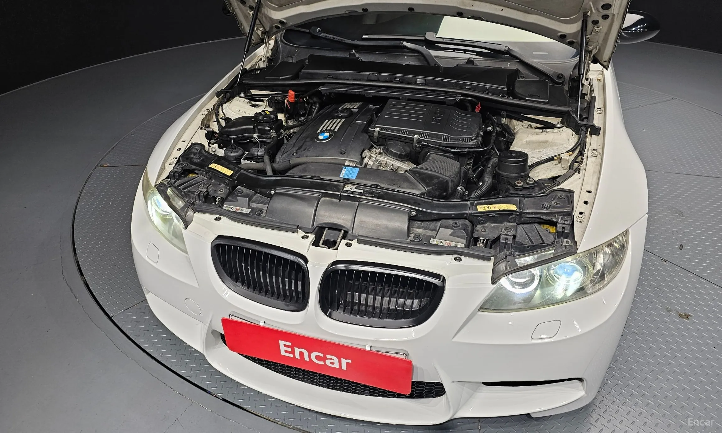 BMW 3 Series (E90) превью 6