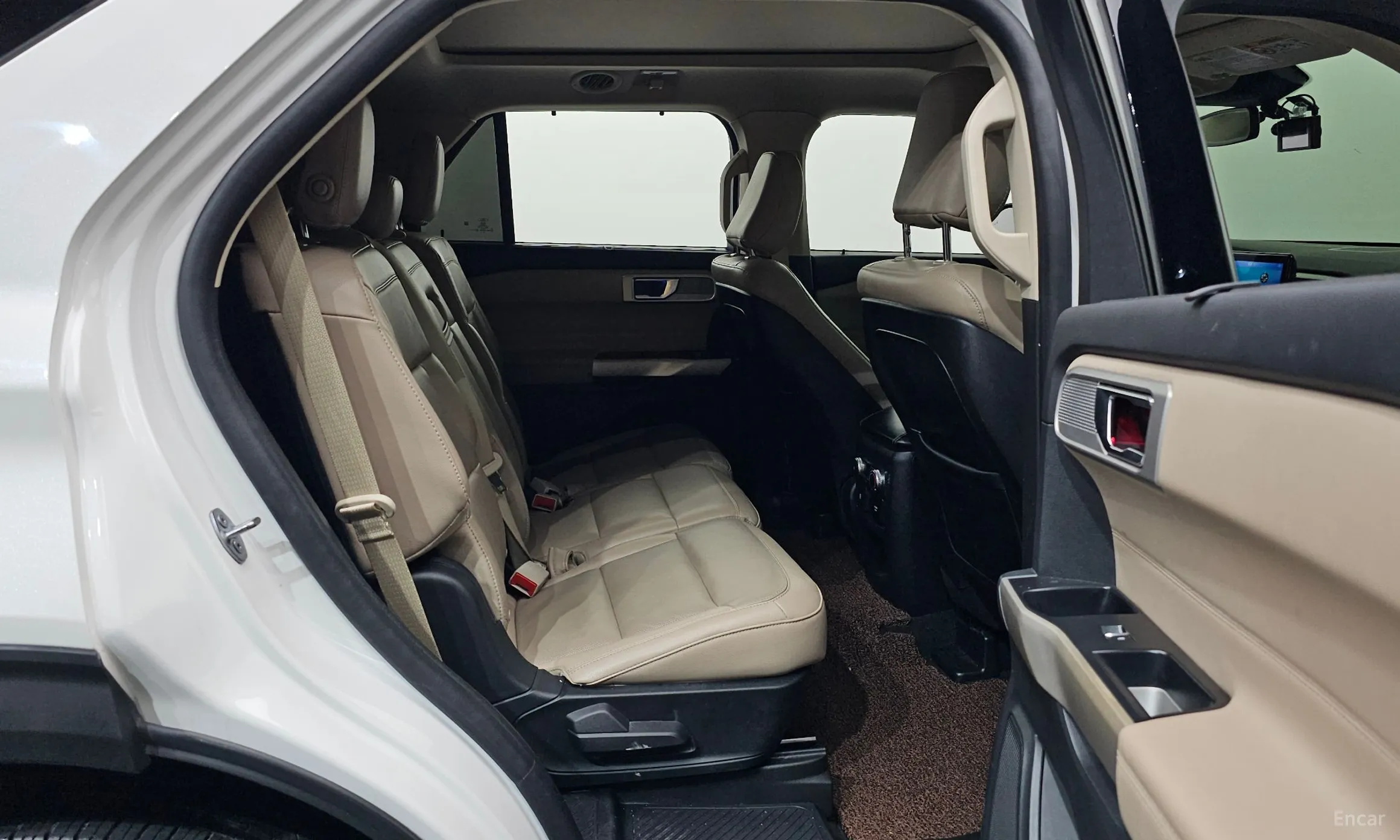 Ford Explorer 6th Generation превью 12