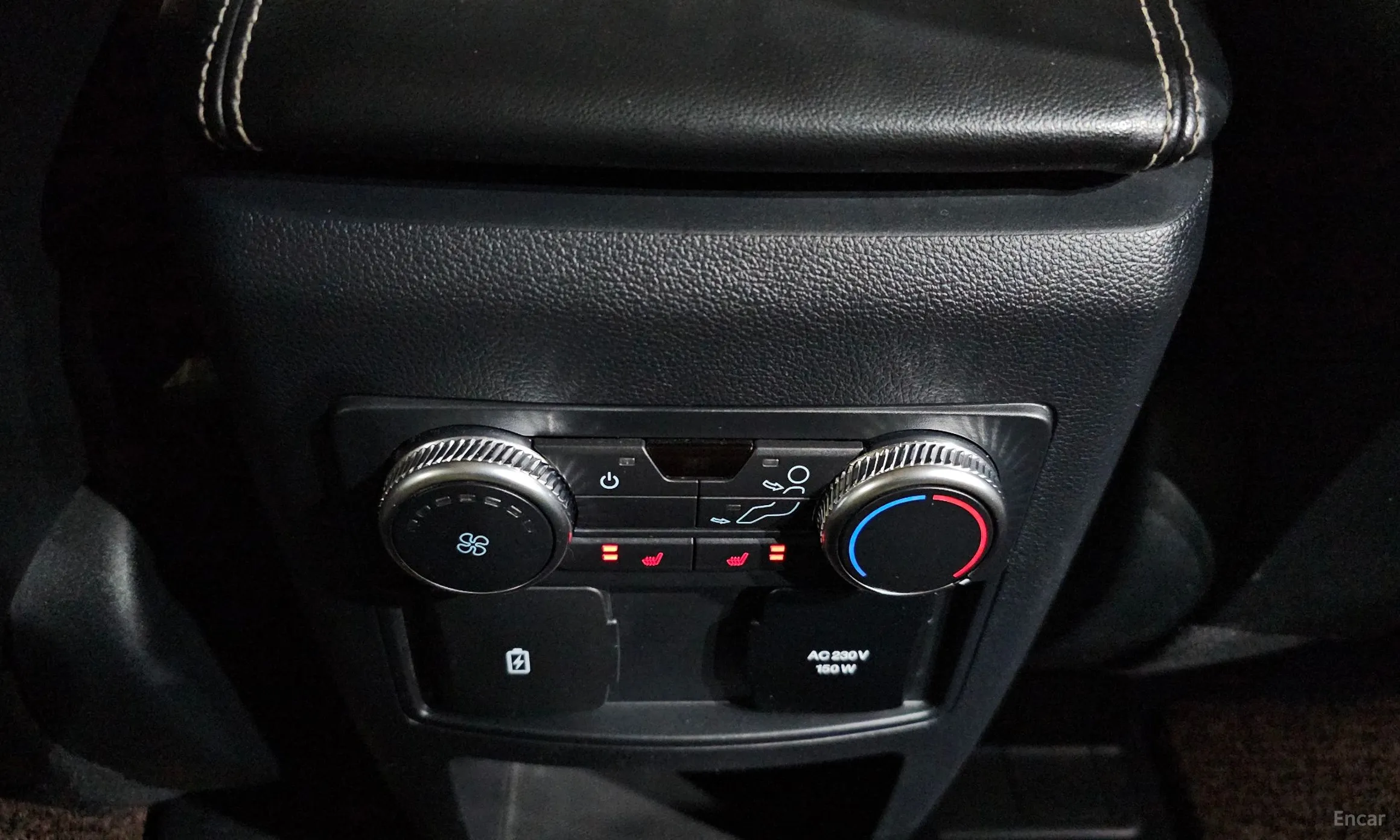 Ford Explorer 6th Generation превью 18