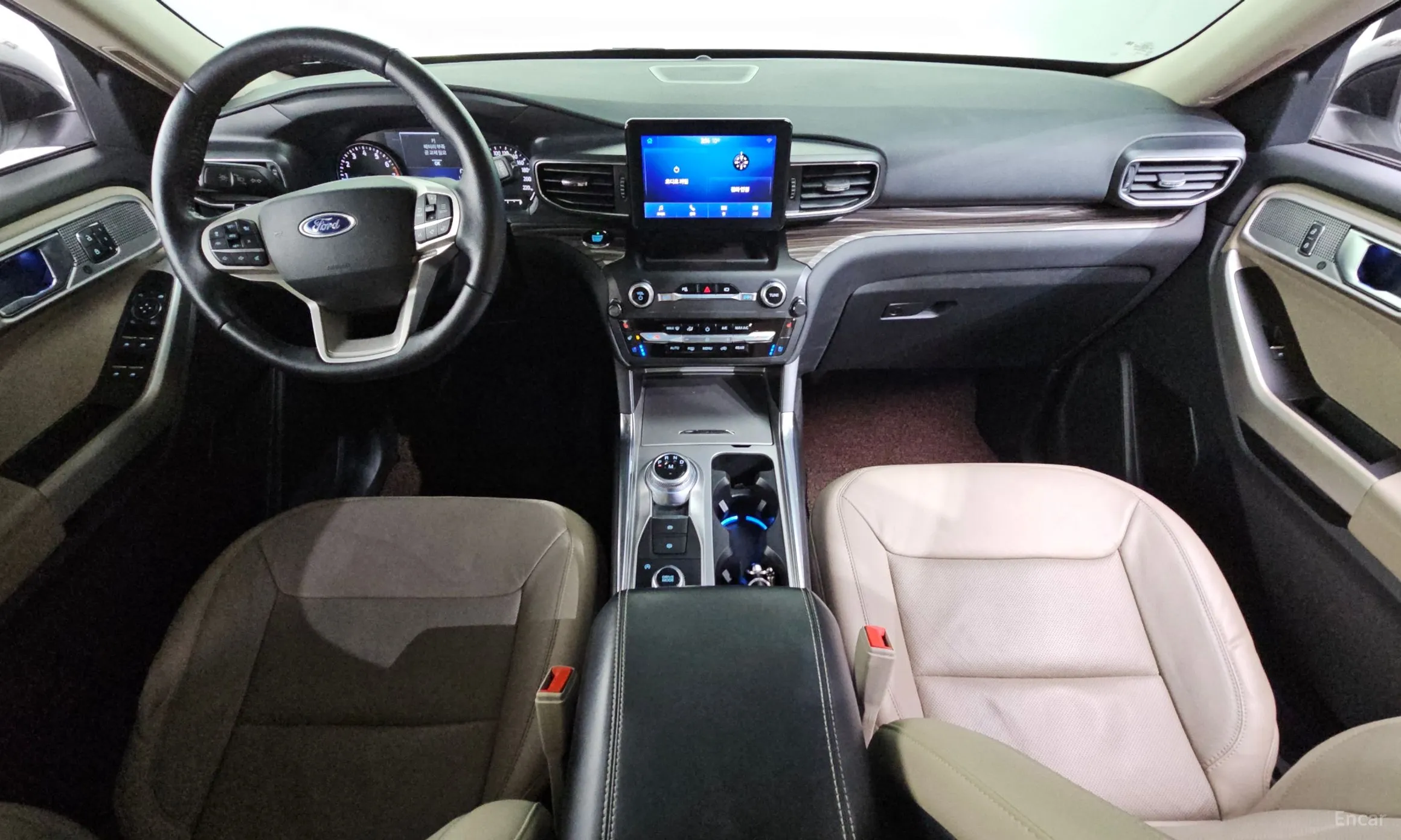 Ford Explorer 6th Generation превью 7