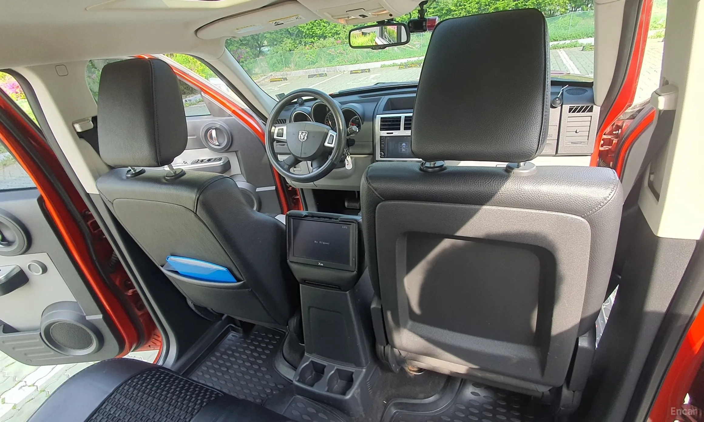 Dodge Nitro превью 11
