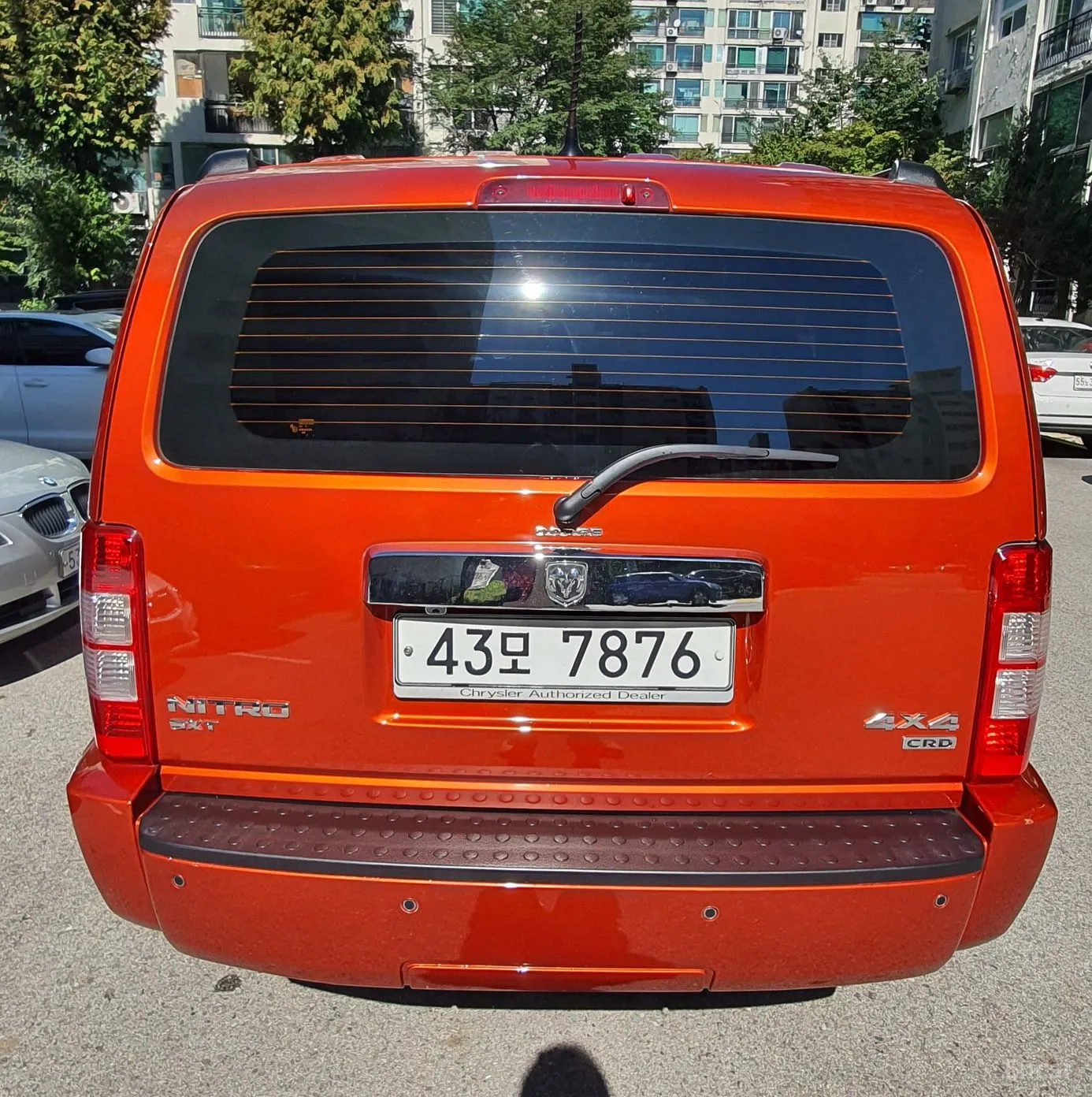 Dodge Nitro превью 4