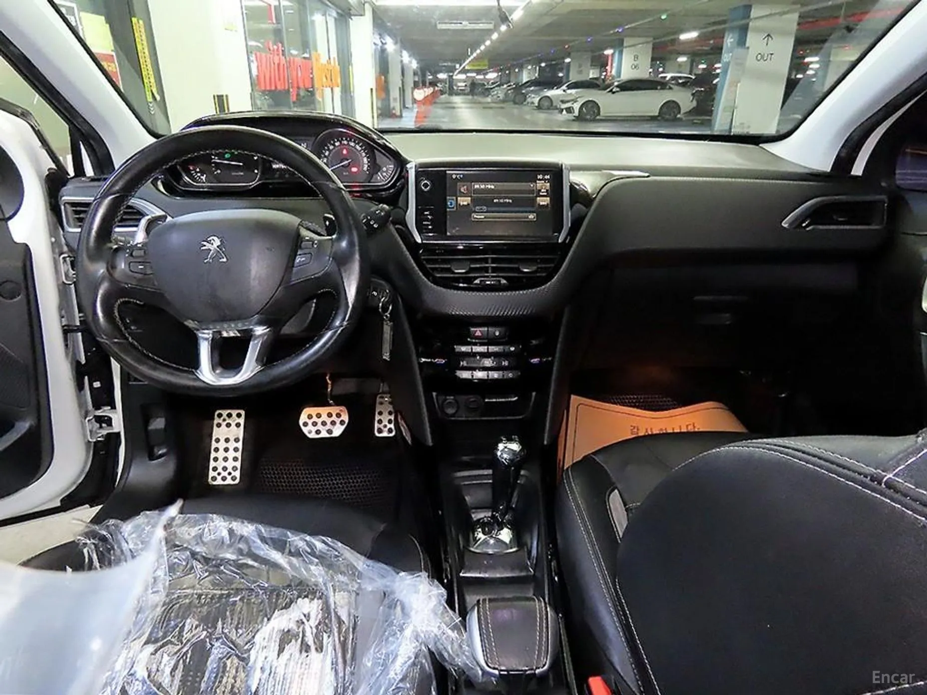 Peugeot 2008. превью 10