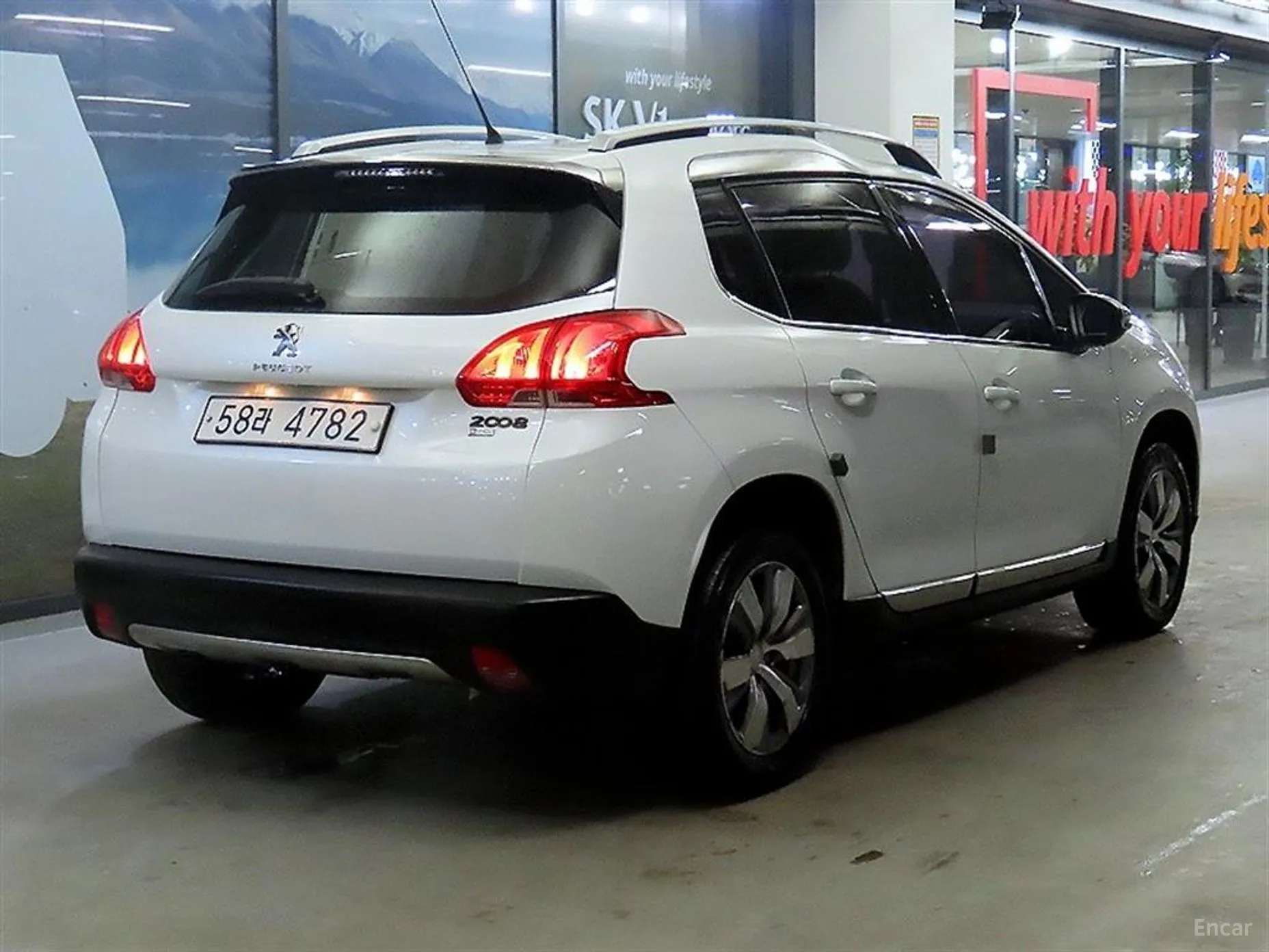 Peugeot 2008. превью 4