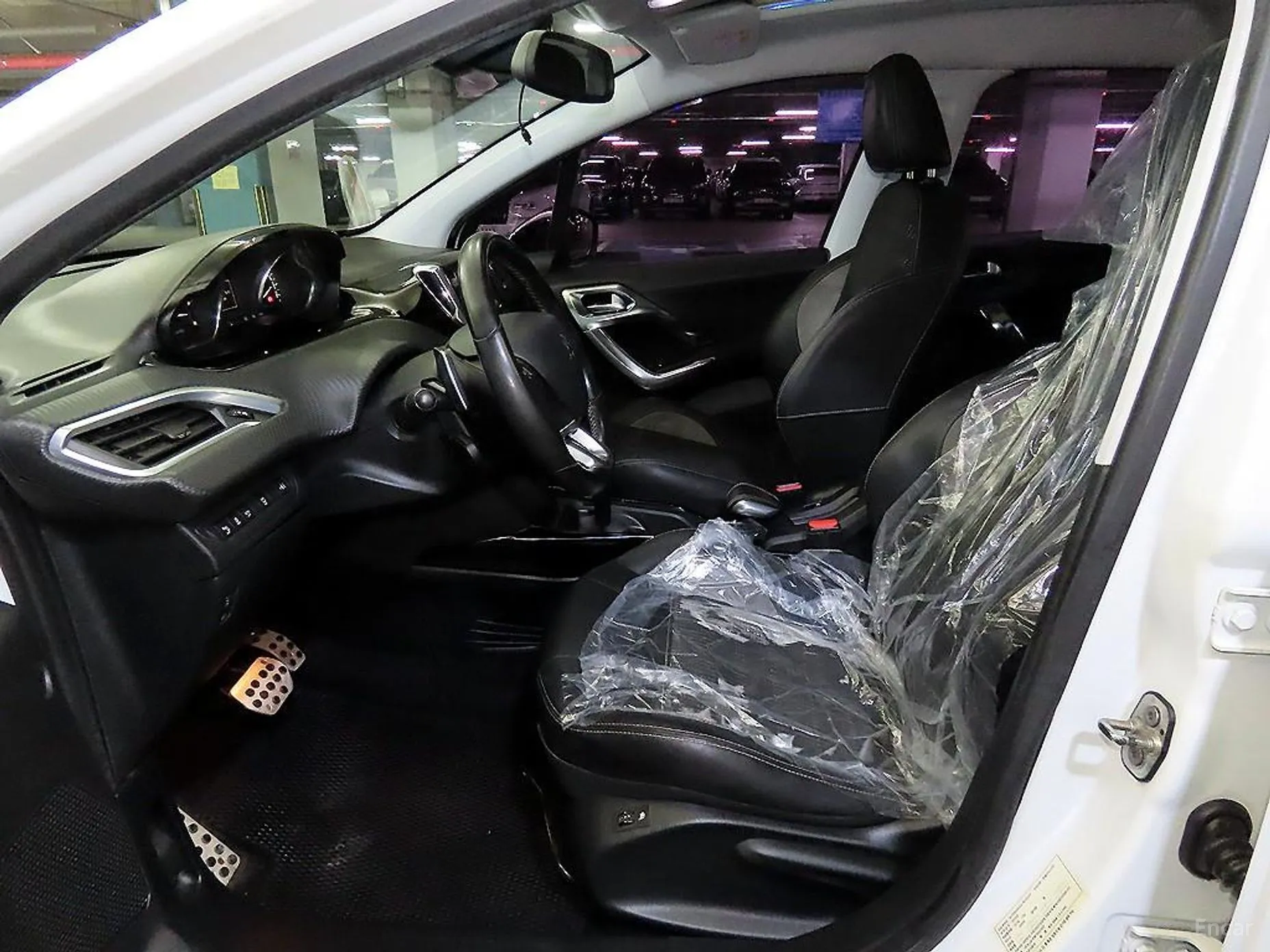 Peugeot 2008. превью 6