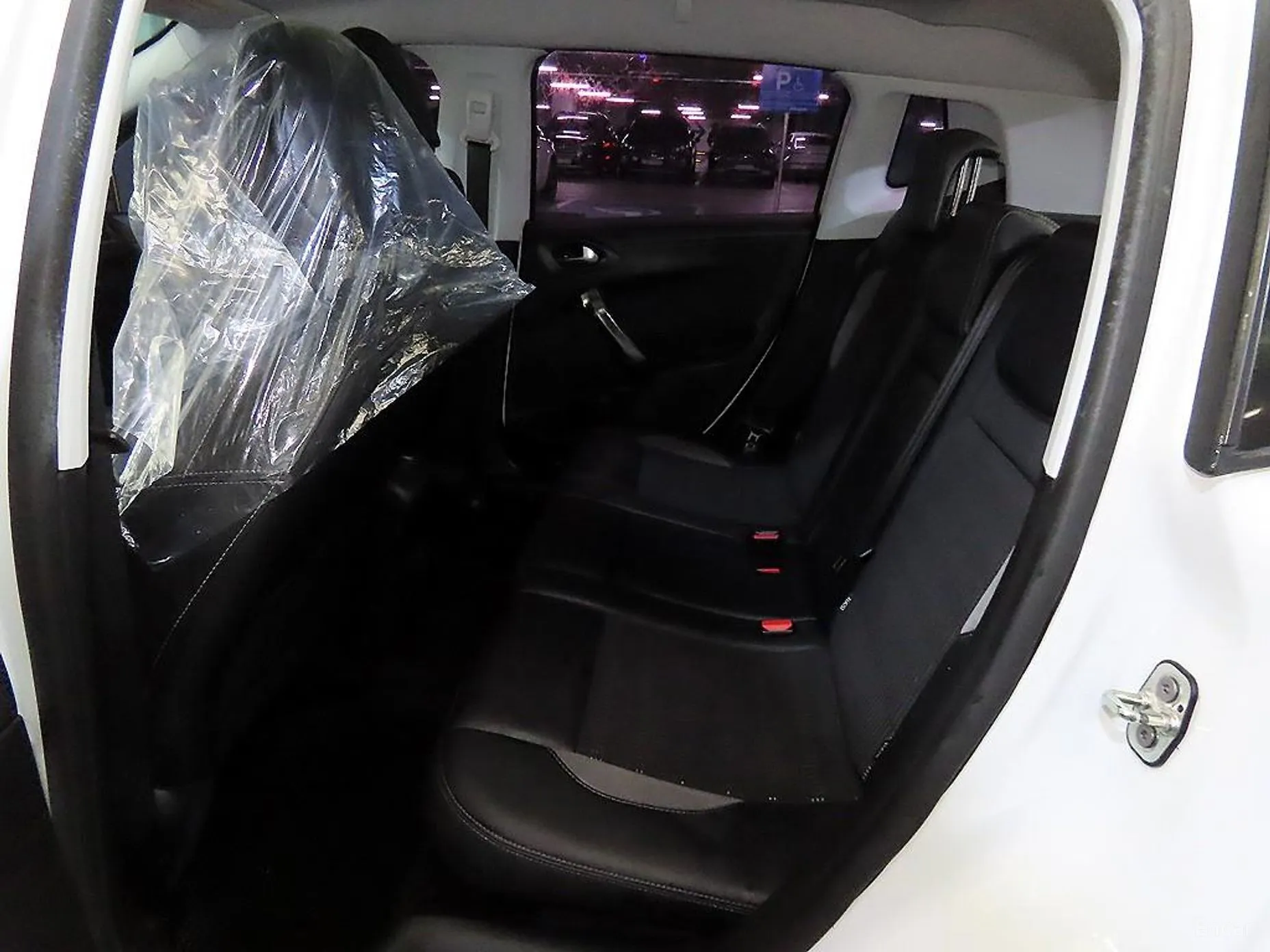 Peugeot 2008. превью 7