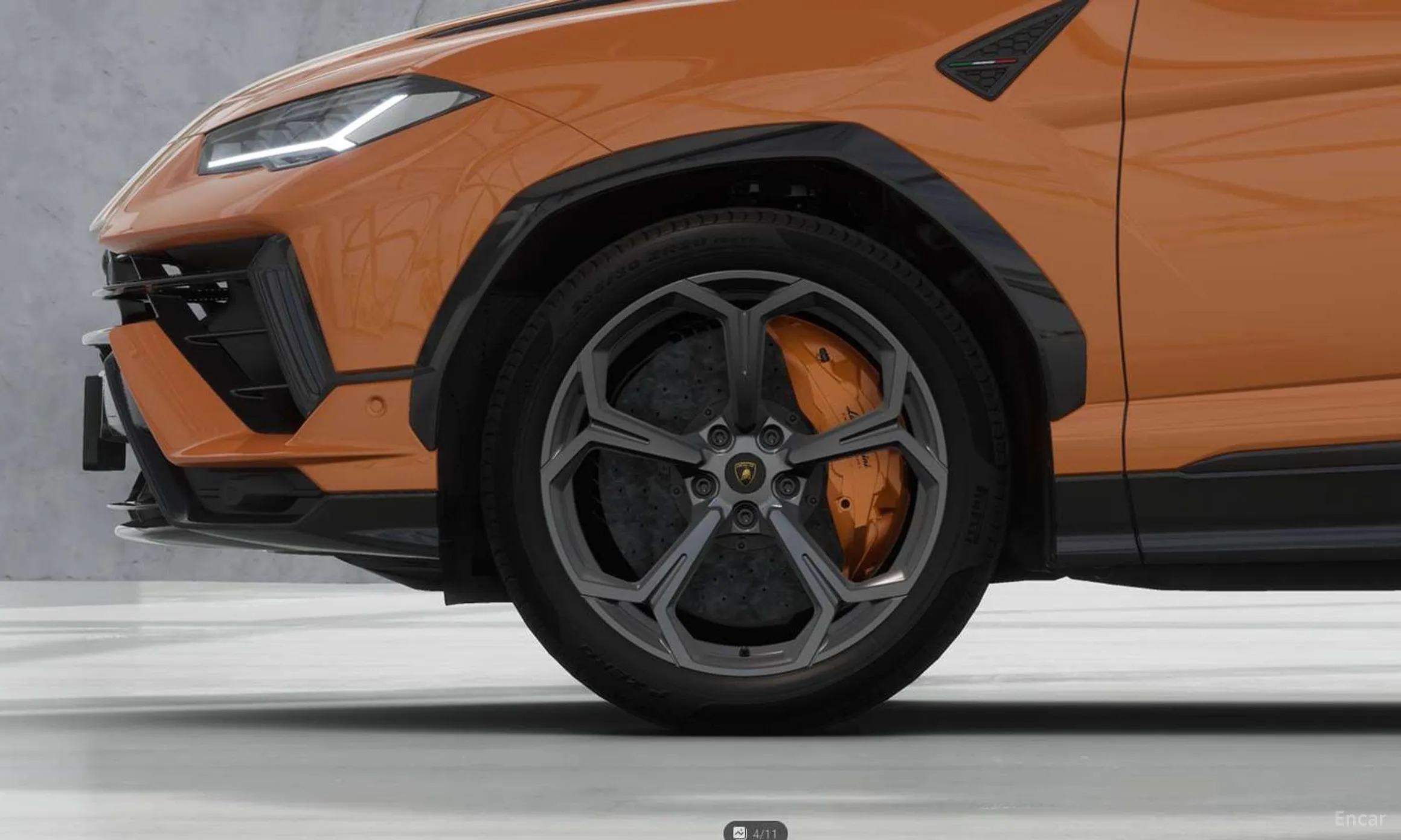 Lamborghini Urus превью 12