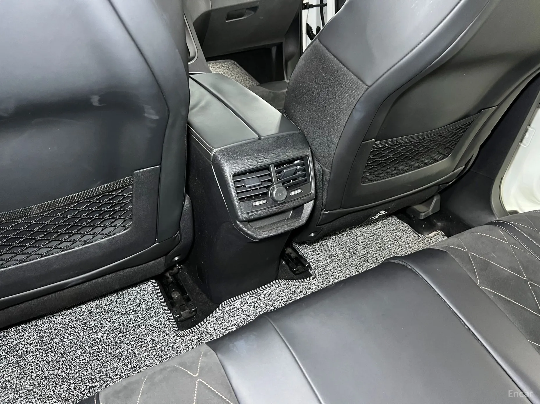 Peugeot 3008 2nd generation превью 20