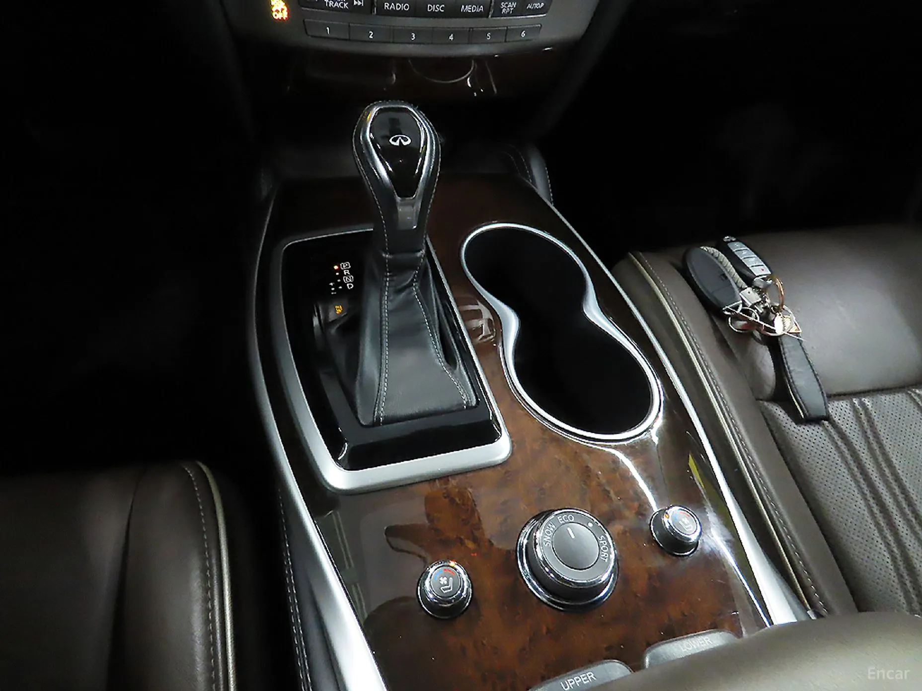 Infiniti QX60 превью 14