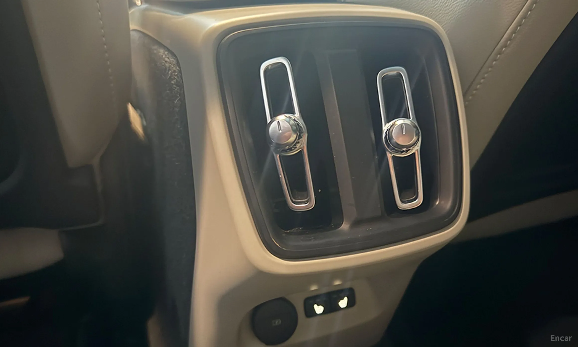 Volvo XC40 превью 17