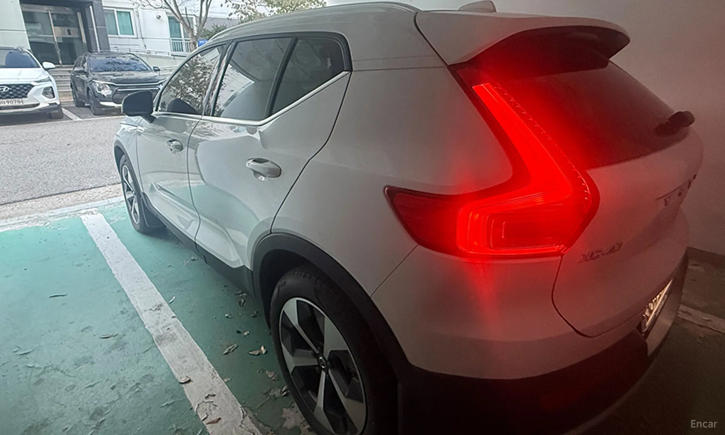 Volvo XC40 превью 3