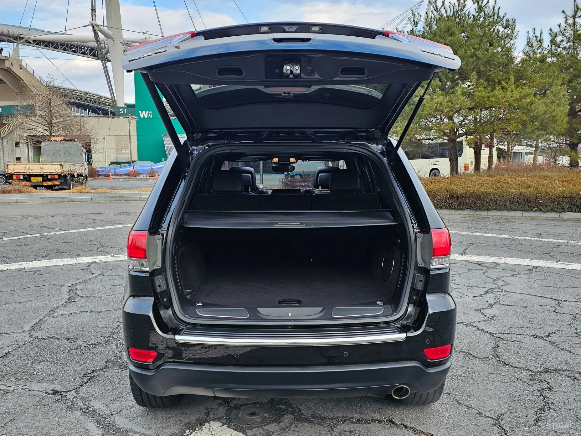 Jeep Grand Cherokee превью 18