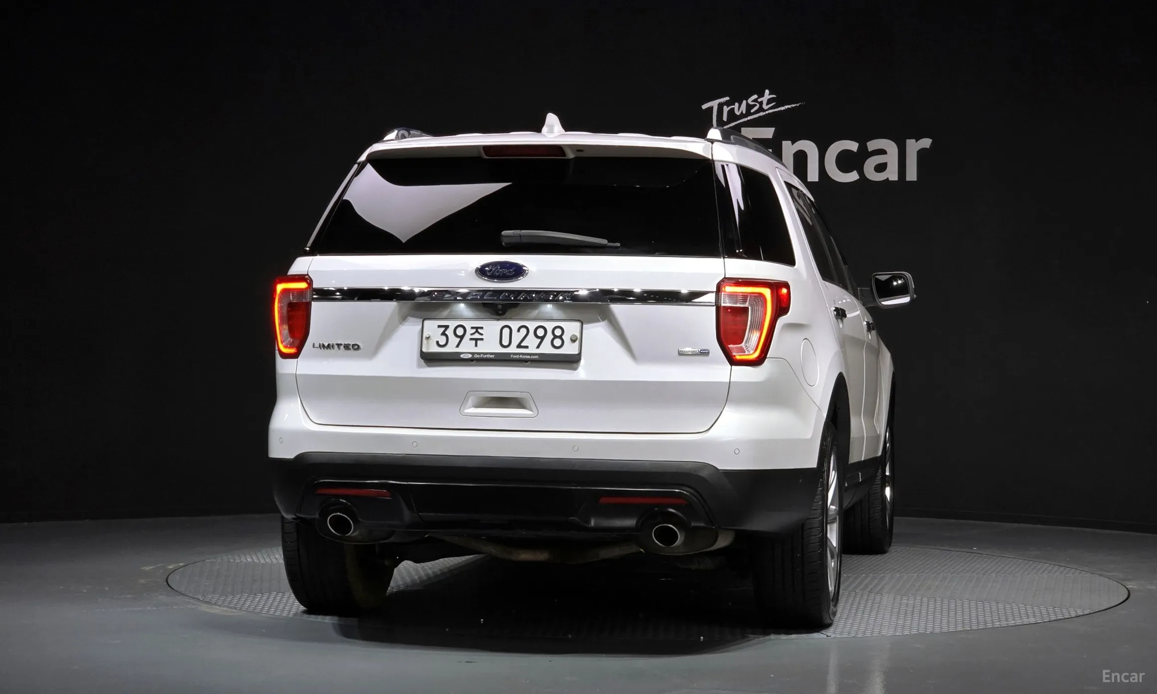 Ford Explorer превью 4
