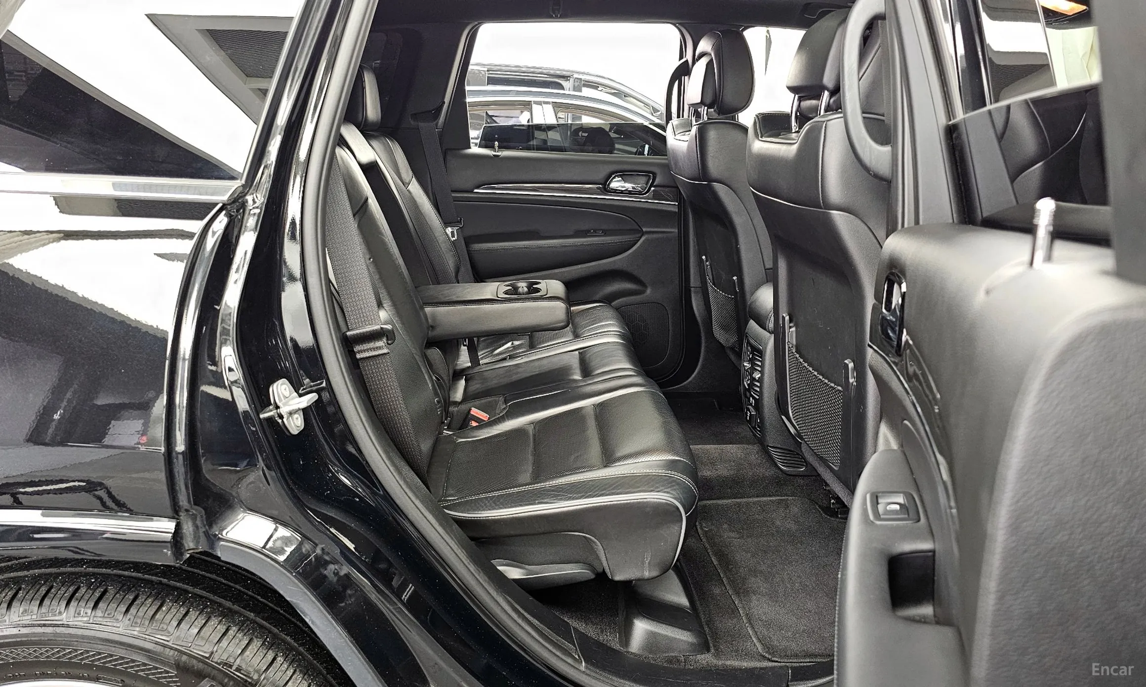 Jeep Grand Cherokee превью 12