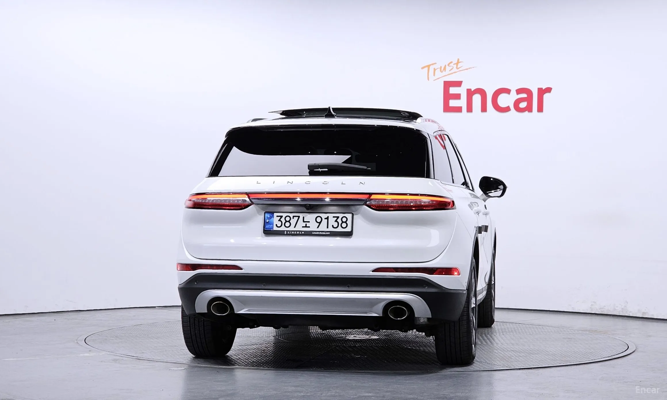 Lincoln Corsair превью 4