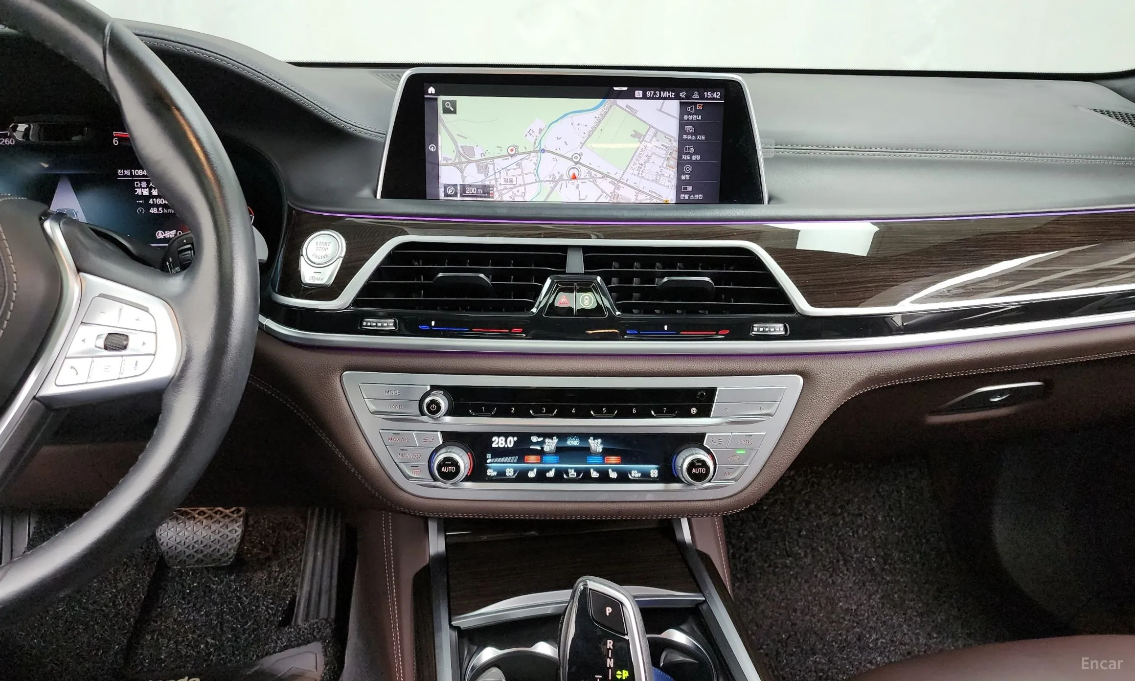 BMW 7 Series (G11) превью 14