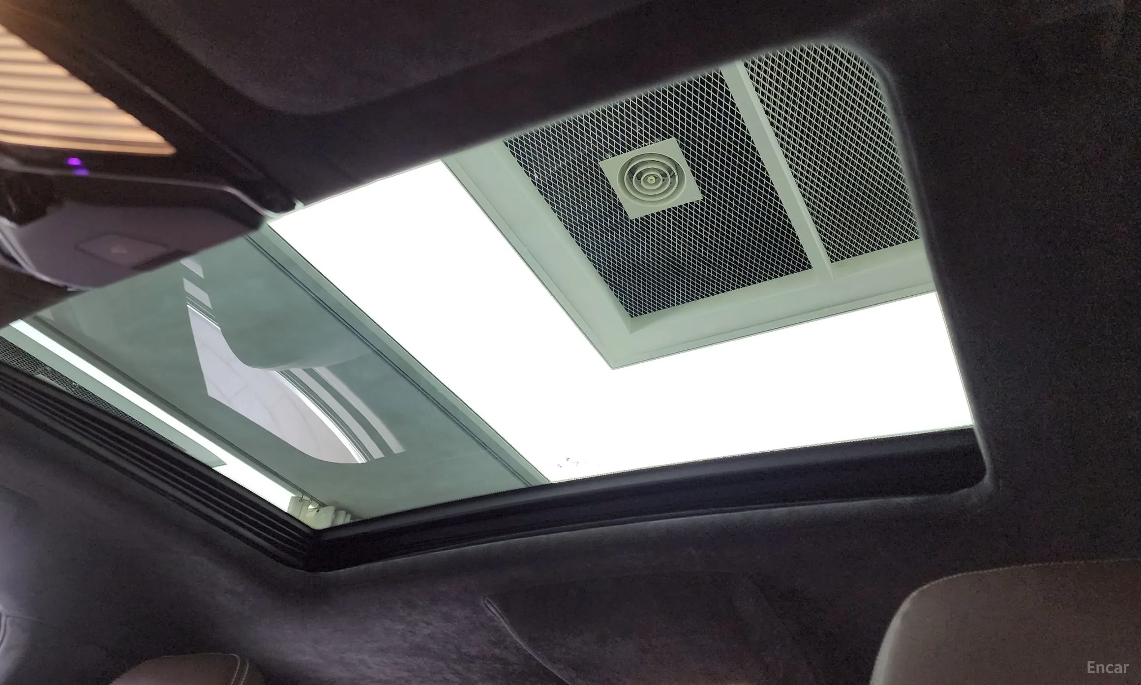 BMW 7 Series (G11) превью 18