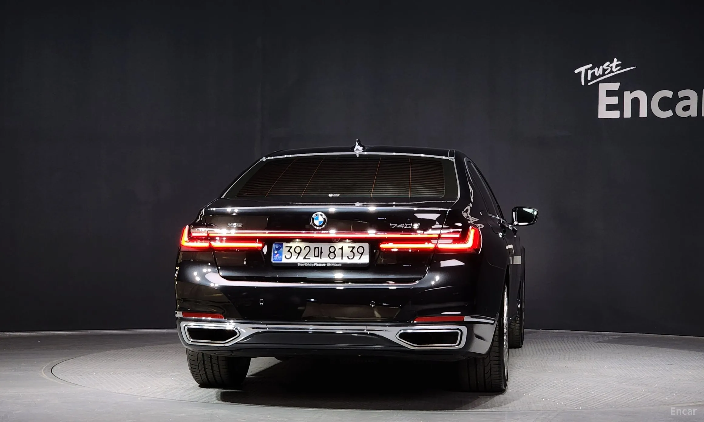 BMW 7 Series (G11) превью 4