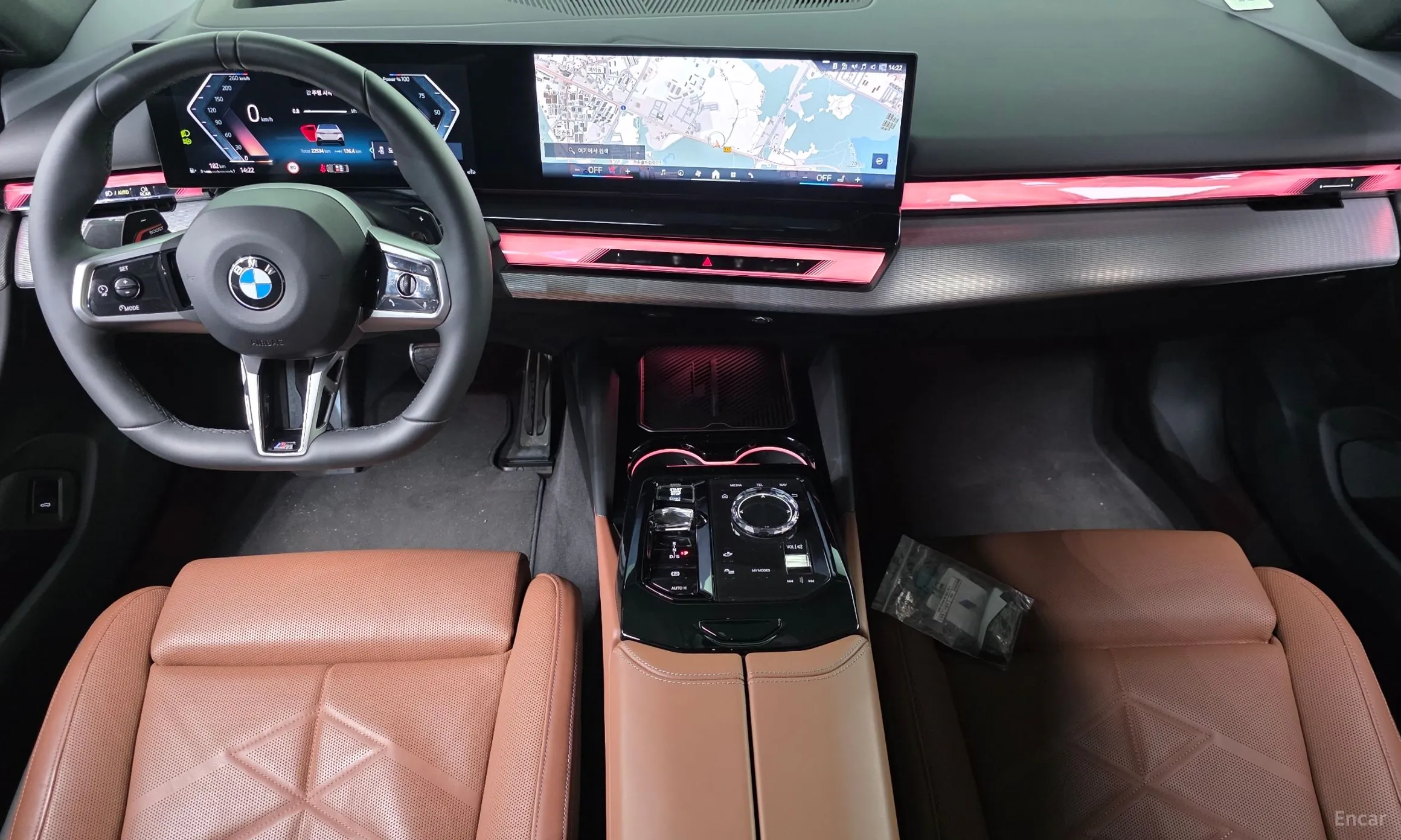BMW 5 Series (G60) превью 7