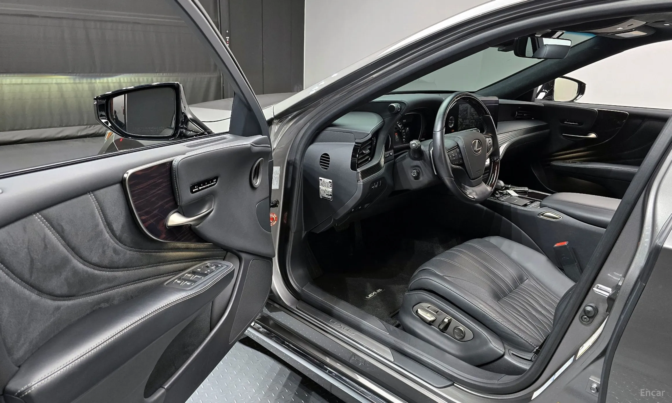 Lexus LS500 5th Generation превью 11