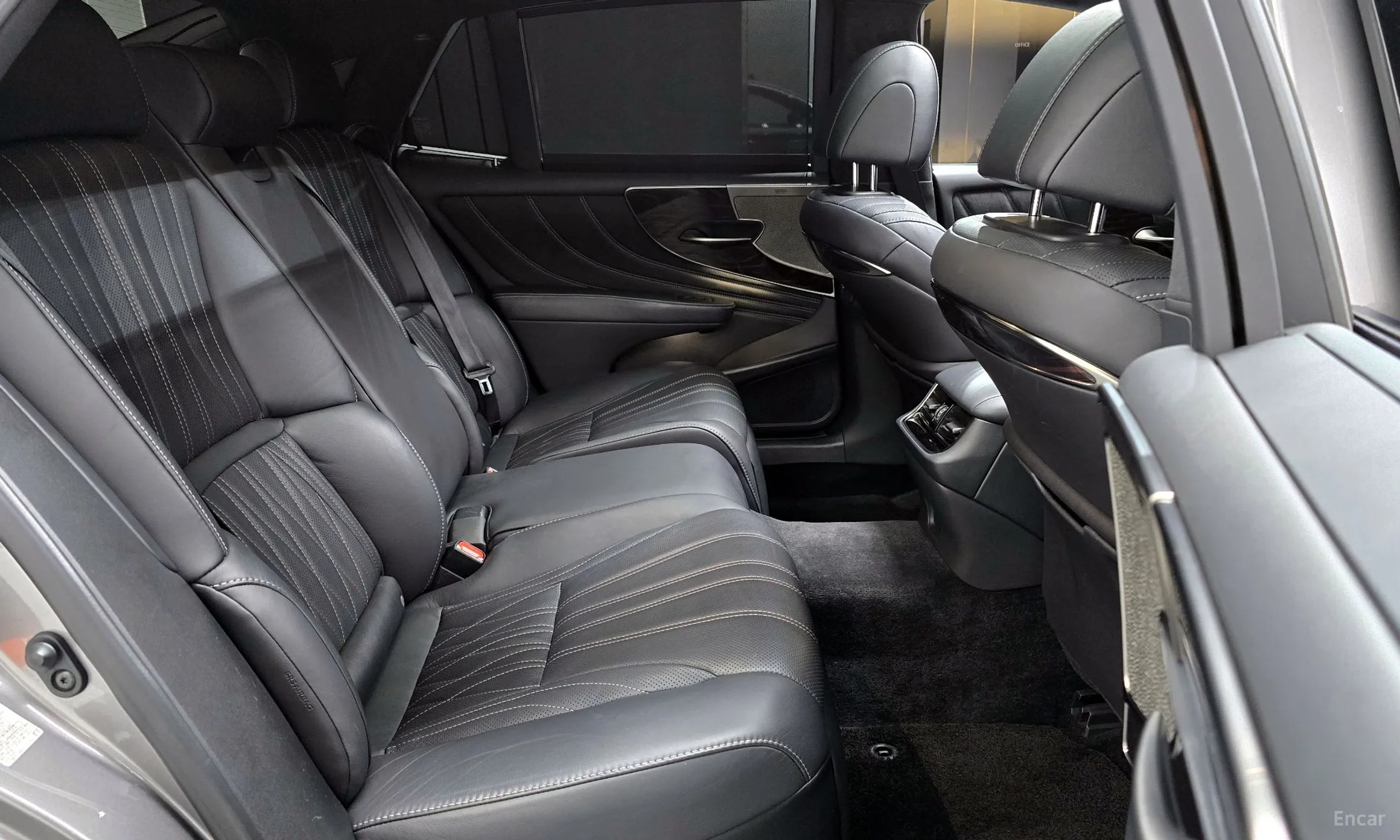 Lexus LS500 5th Generation превью 12