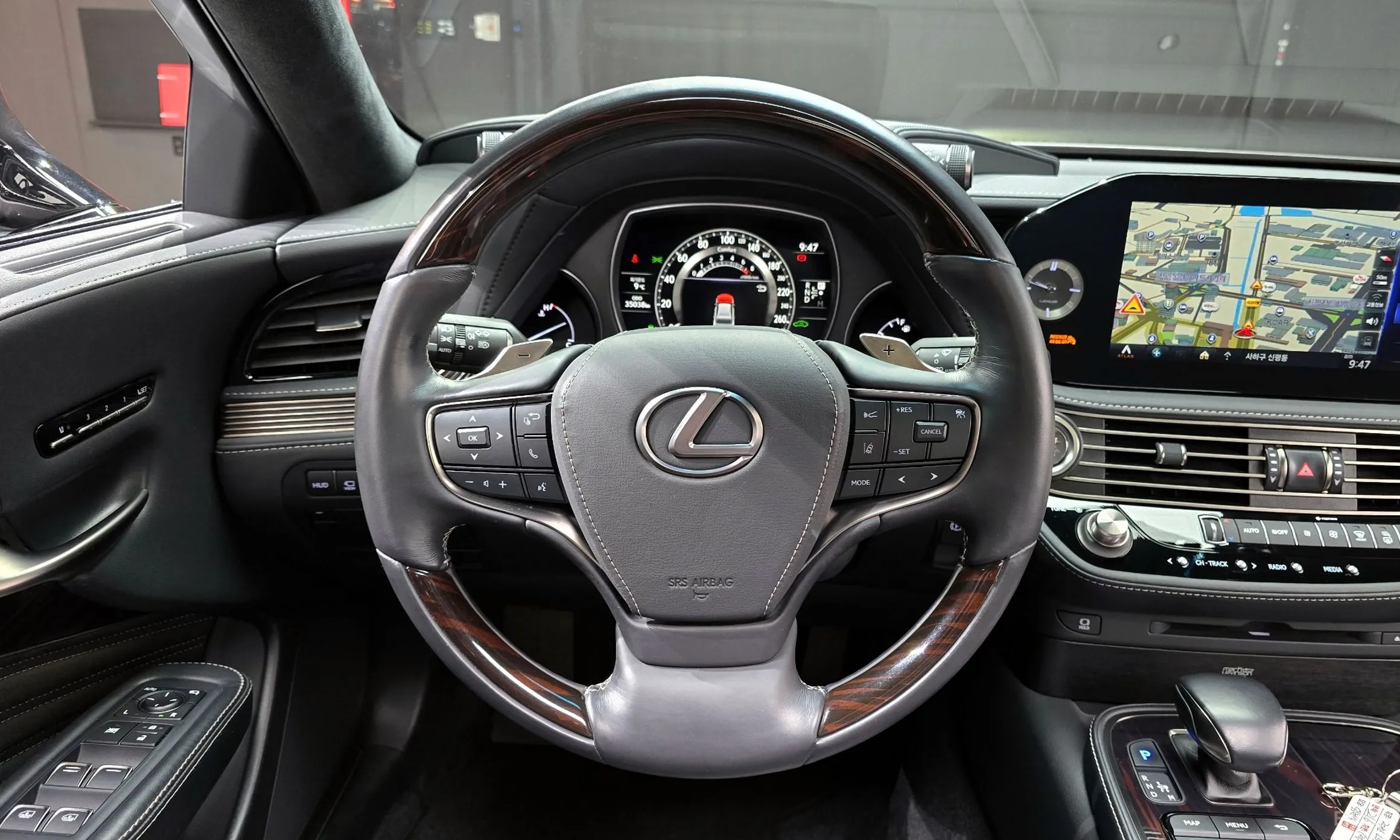 Lexus LS500 5th Generation превью 13