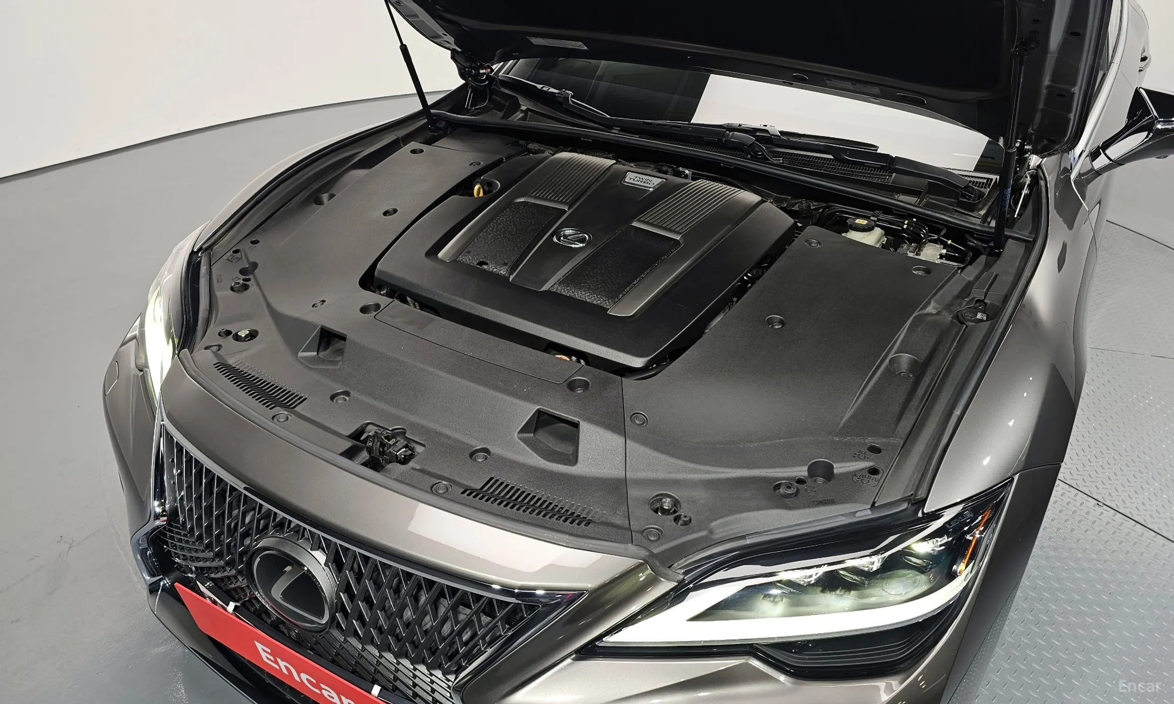 Lexus LS500 5th Generation превью 6