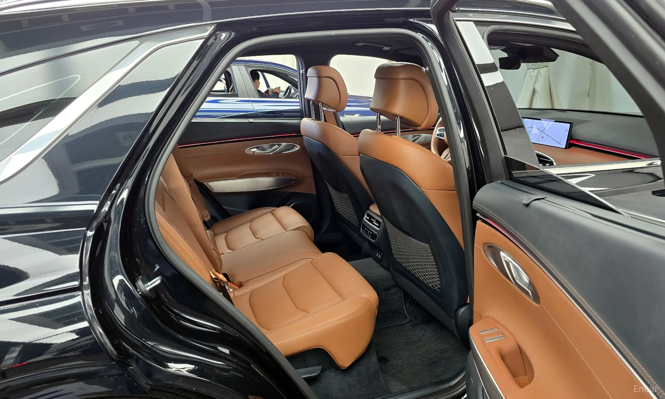 Genesis GV70 превью 12