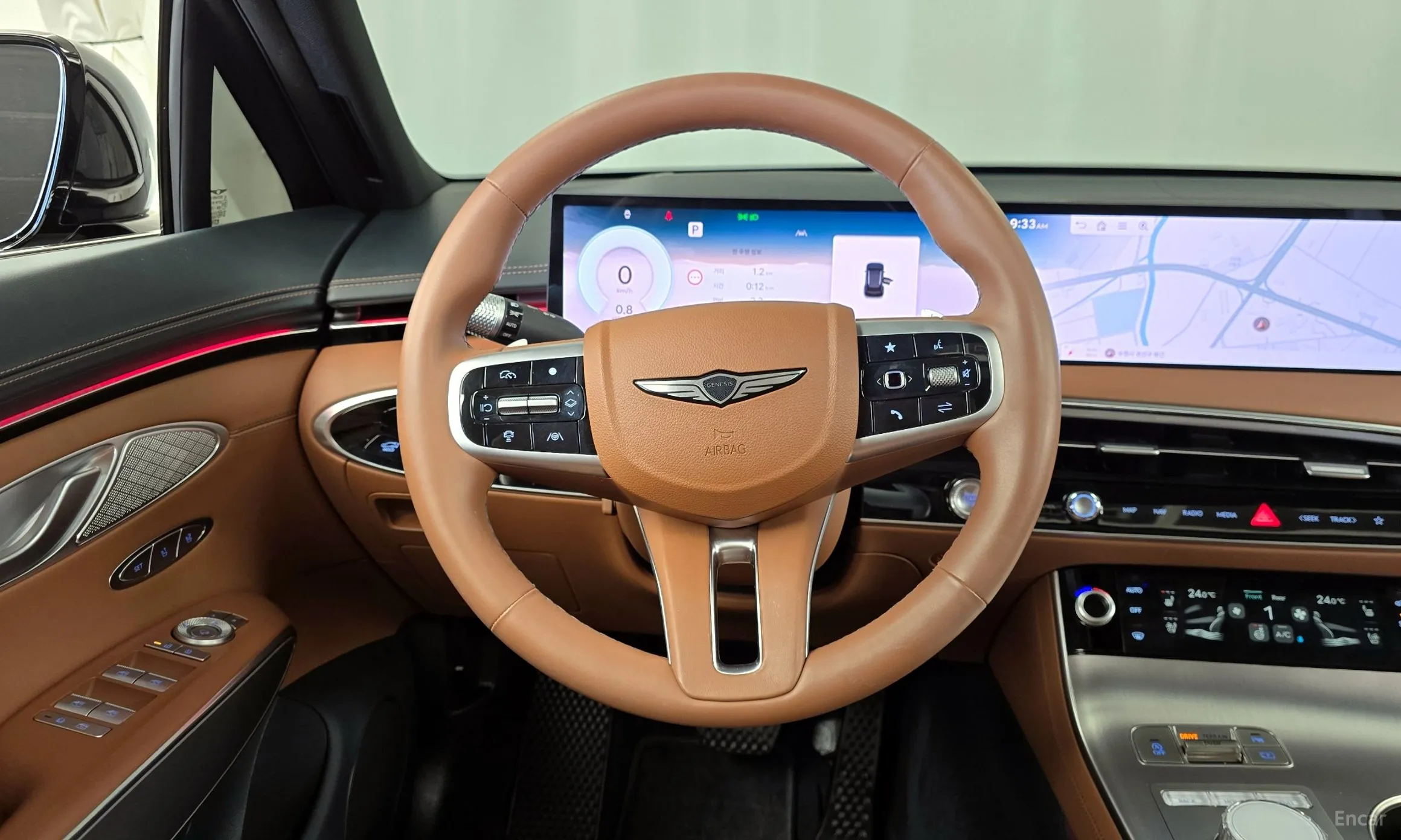Genesis GV70 превью 13